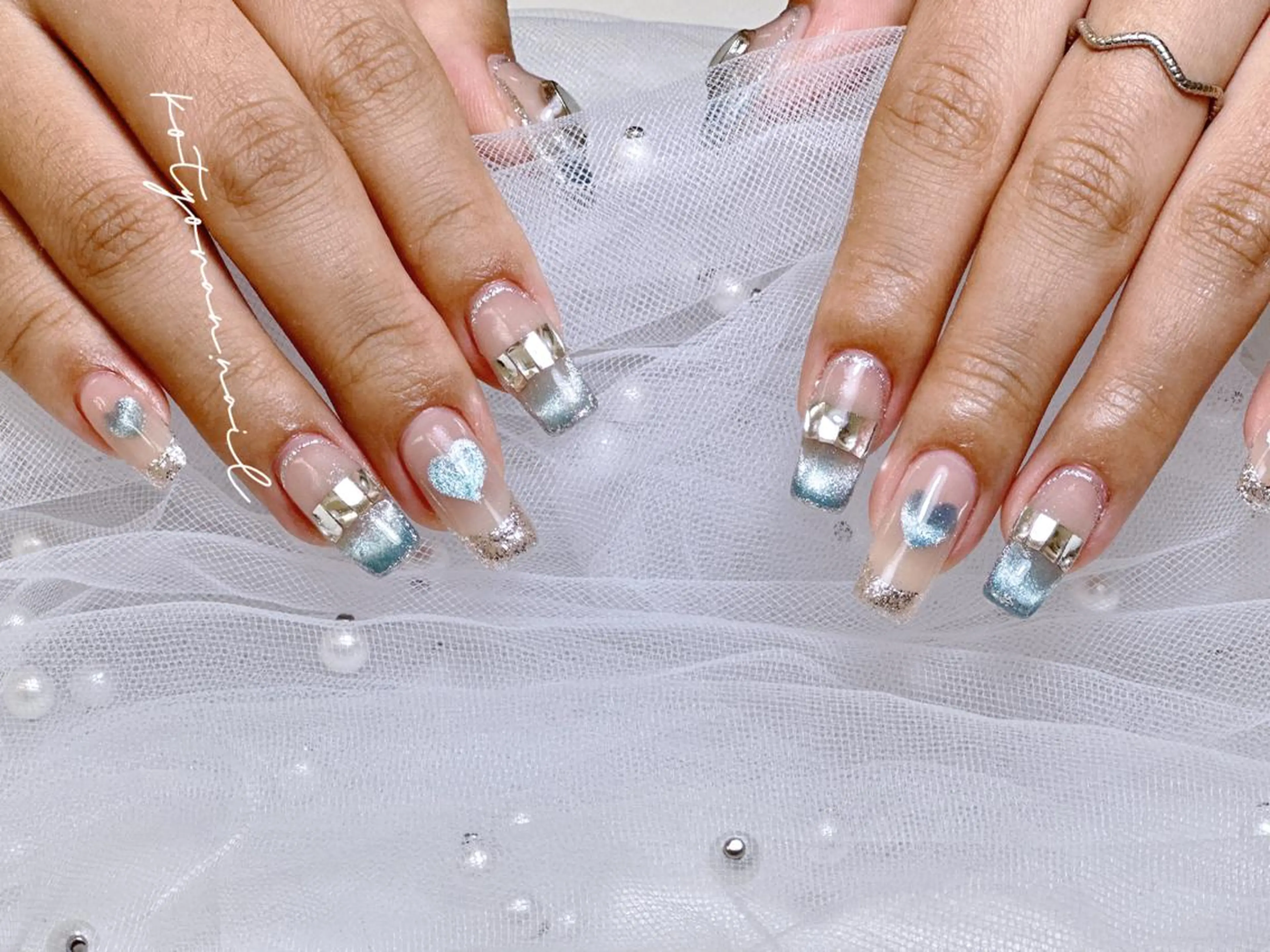 ネイル ハンドネイル Mona【パラジェル ・長さ出し専門店】のネイルデザイン