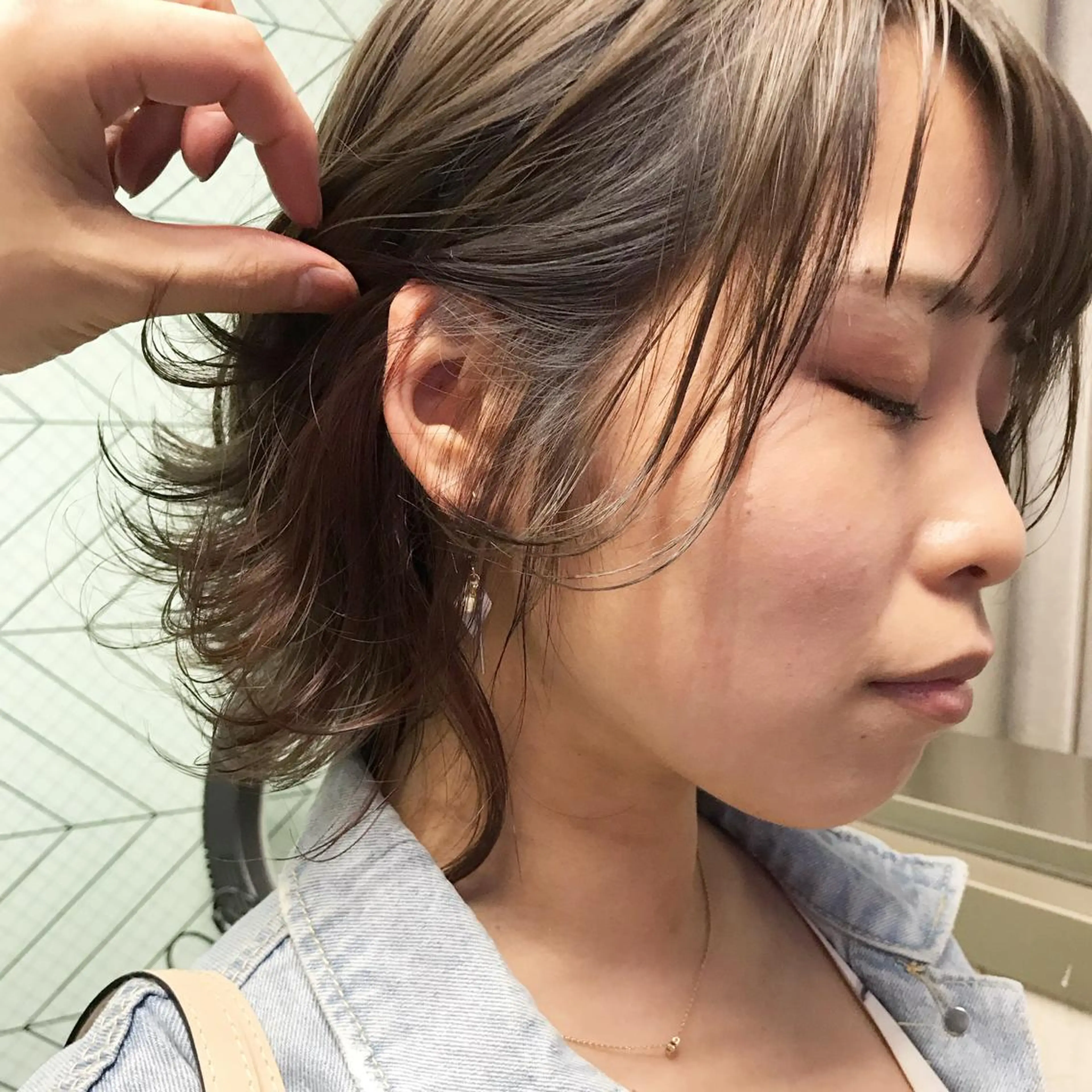 ミディアム DopeLIT モデル募集中のヘアスタイル