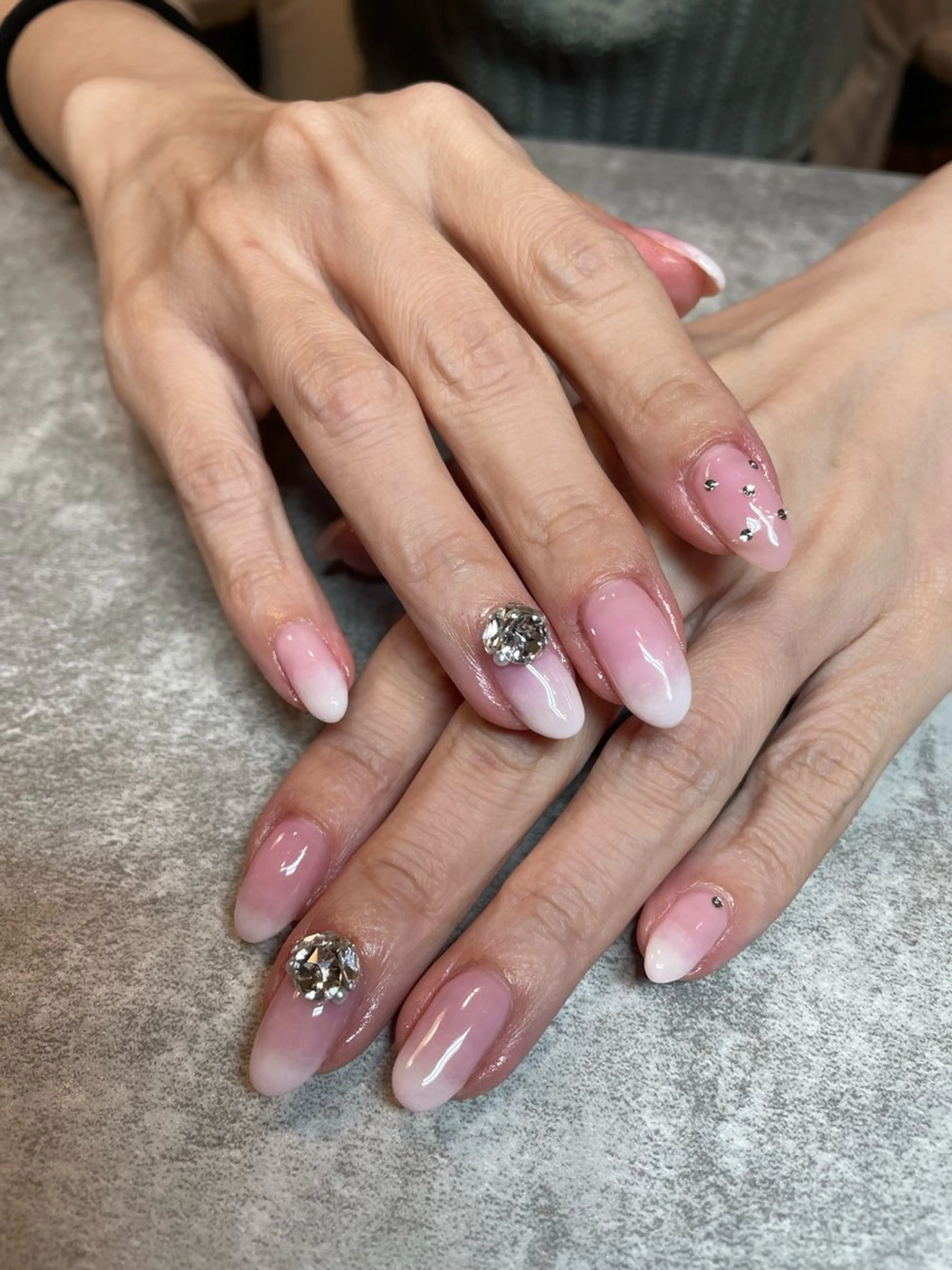 ネイル 佐藤  悠子のネイルデザイン