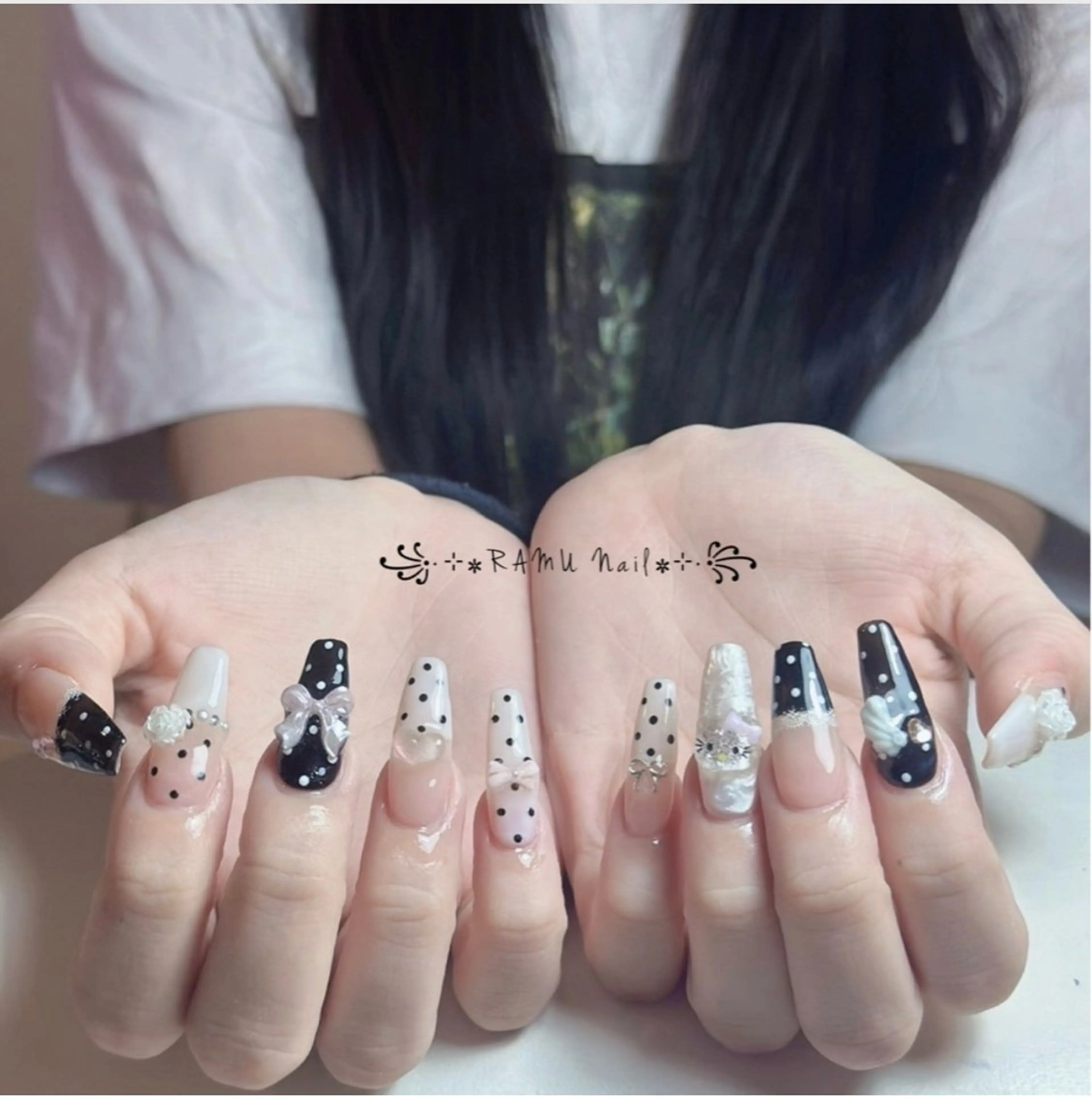 ネイル キラキラネイル マグネットネイル ミラーネイル ピンク 夏ネイル ハンドネイル RAMU Nail 恵比寿店のネイルデザイン