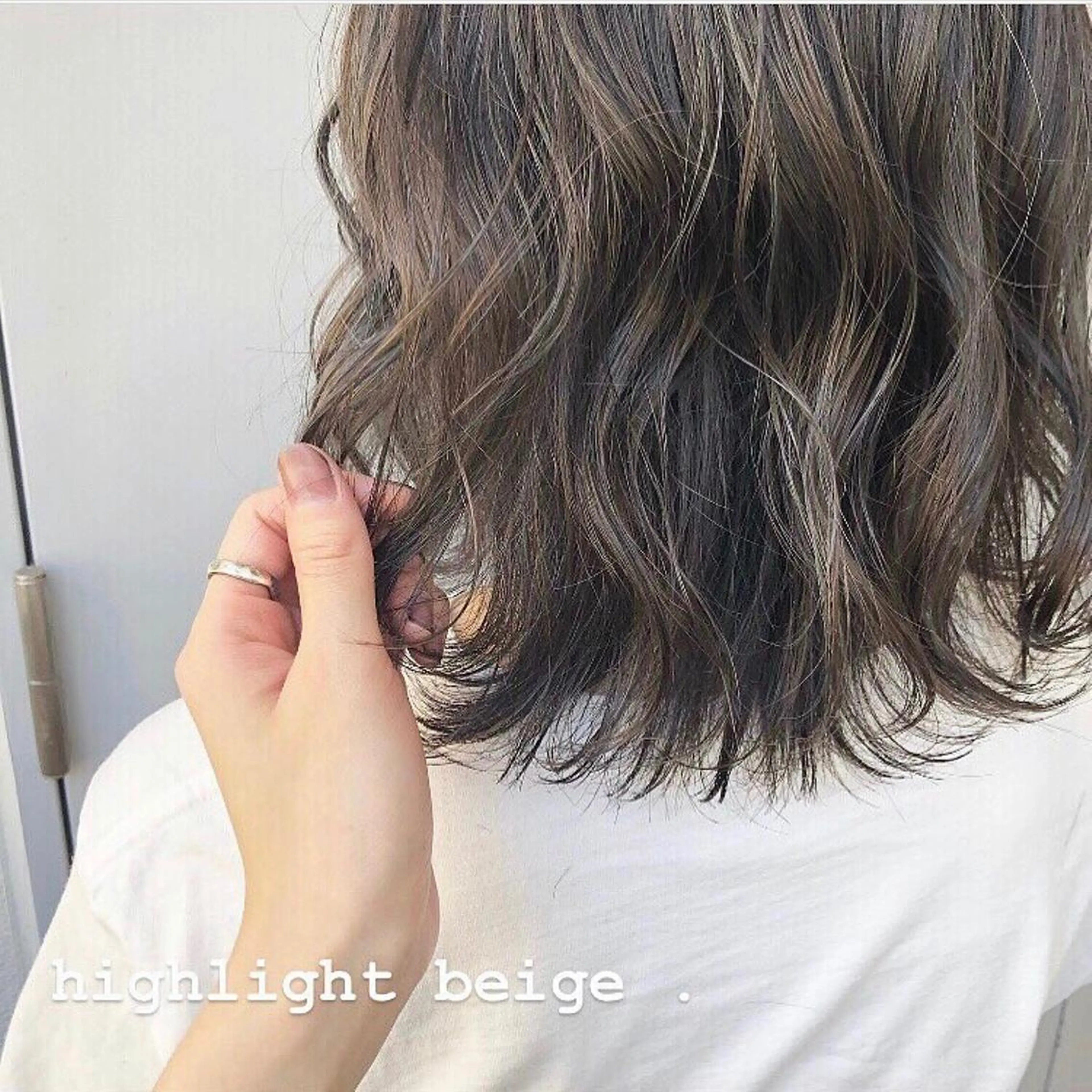 ミディアム カラー ヘアアレンジ マツエク・マツパ トレンド眉🌈✨ arisaの眉毛・アイブロウイメージ