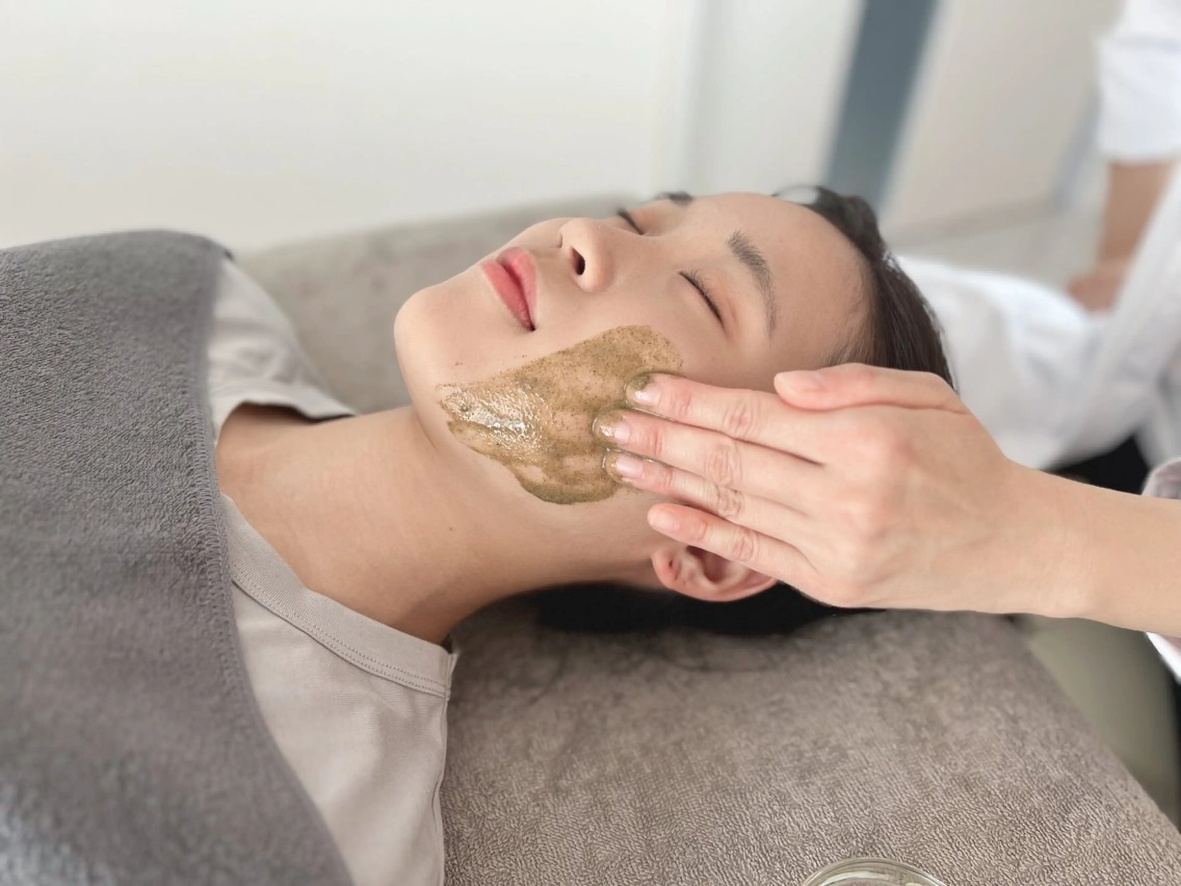 白金Zeus ビューティ&ヘルスのエステ・リラクイメージ