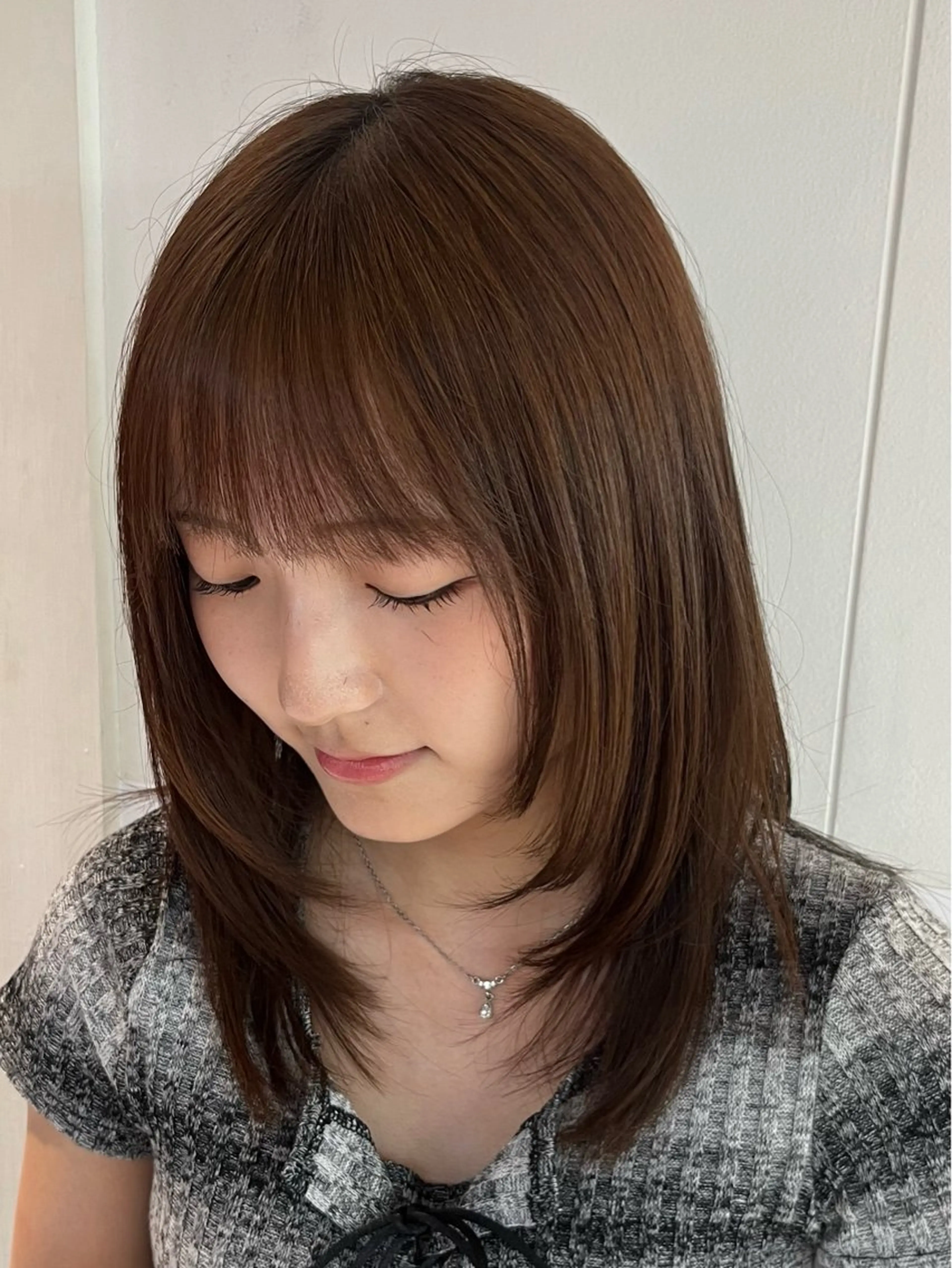 ミディアム 【レイヤーカット】 キサヌキミワのヘアスタイル