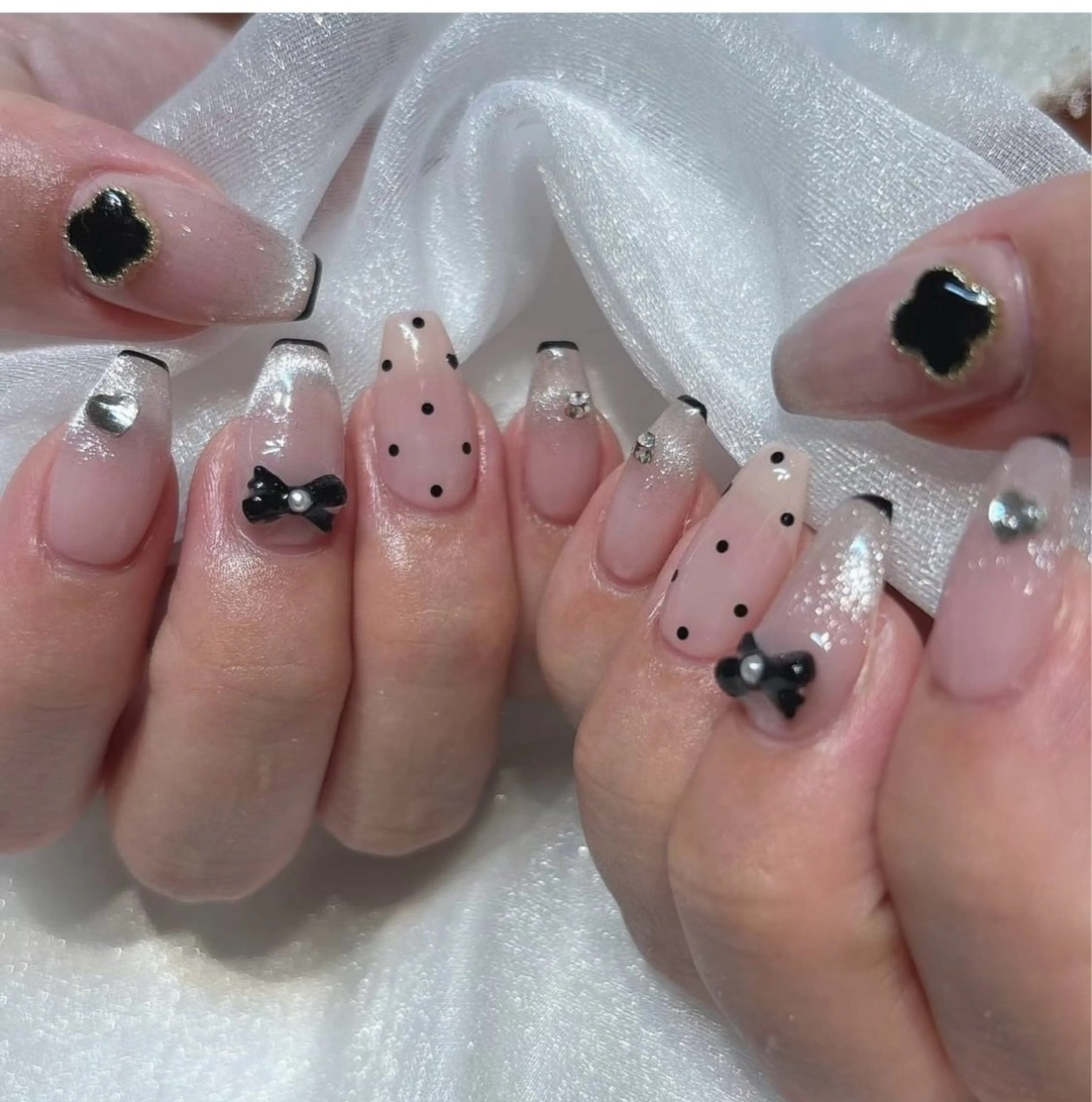 ネイル ボルドー ブラウン チークネイル ドット フットネイル yurinail所属・yuri nail 高田馬場のネイルデザイン