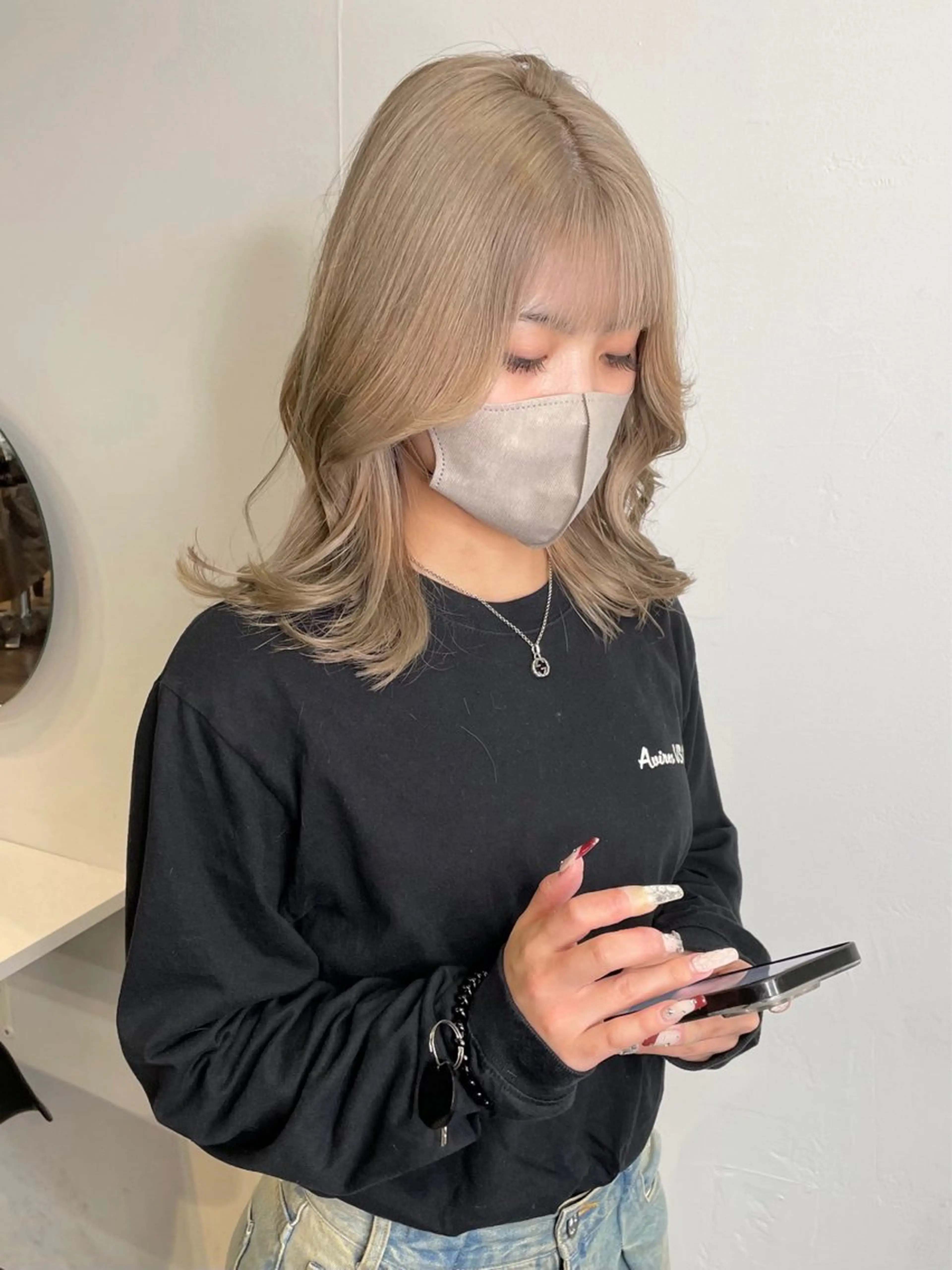 セミロング カラー ヘアアレンジ ベージュカラー ブリーチ ダブルカラー グレージュ ミルクティーベージュ カット ヘアカラー トリートメント maoブリーチ無し 似合わせカラーのヘアスタイル