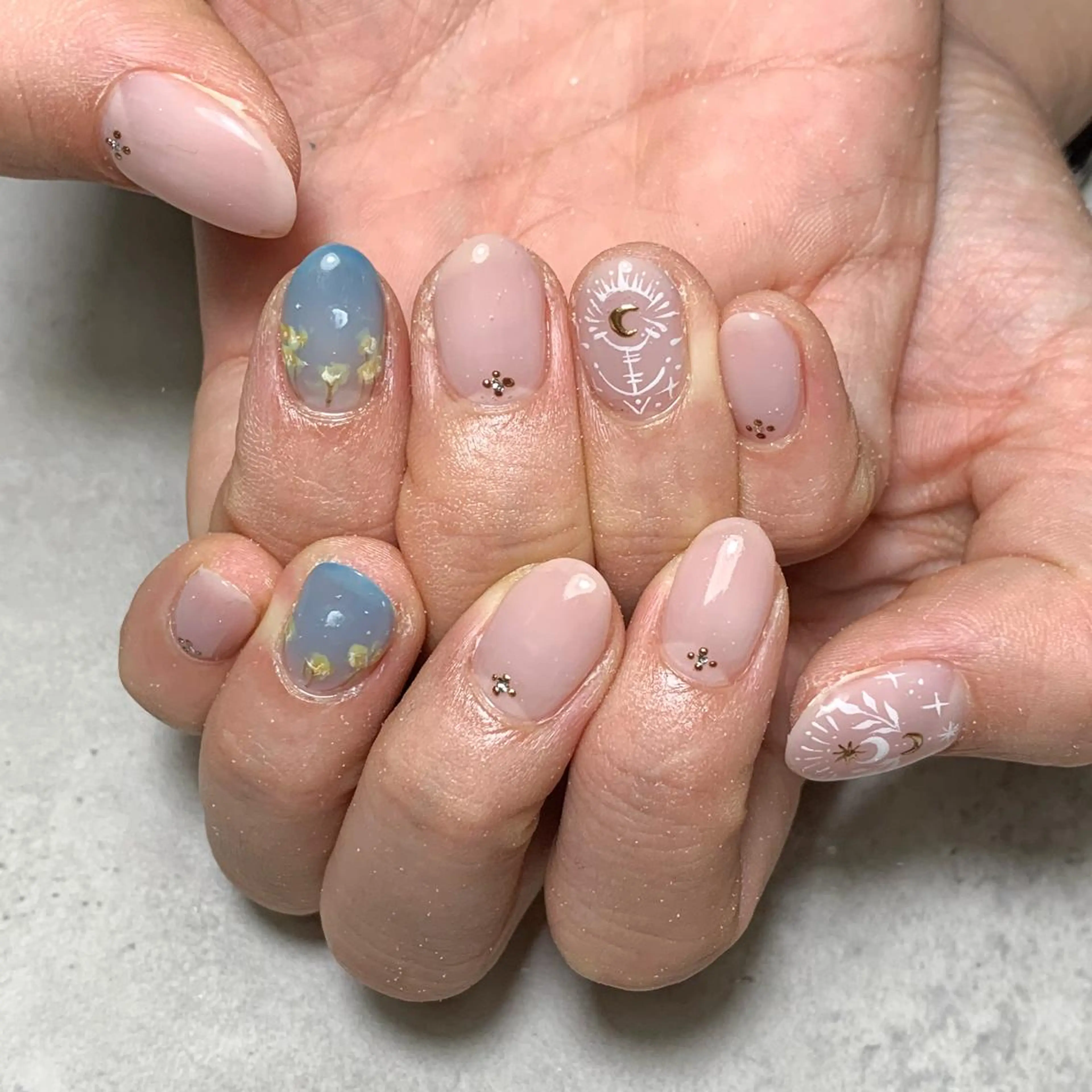 ネイル atelier　FIORITURA所属・FIORITURA aiのネイルデザイン