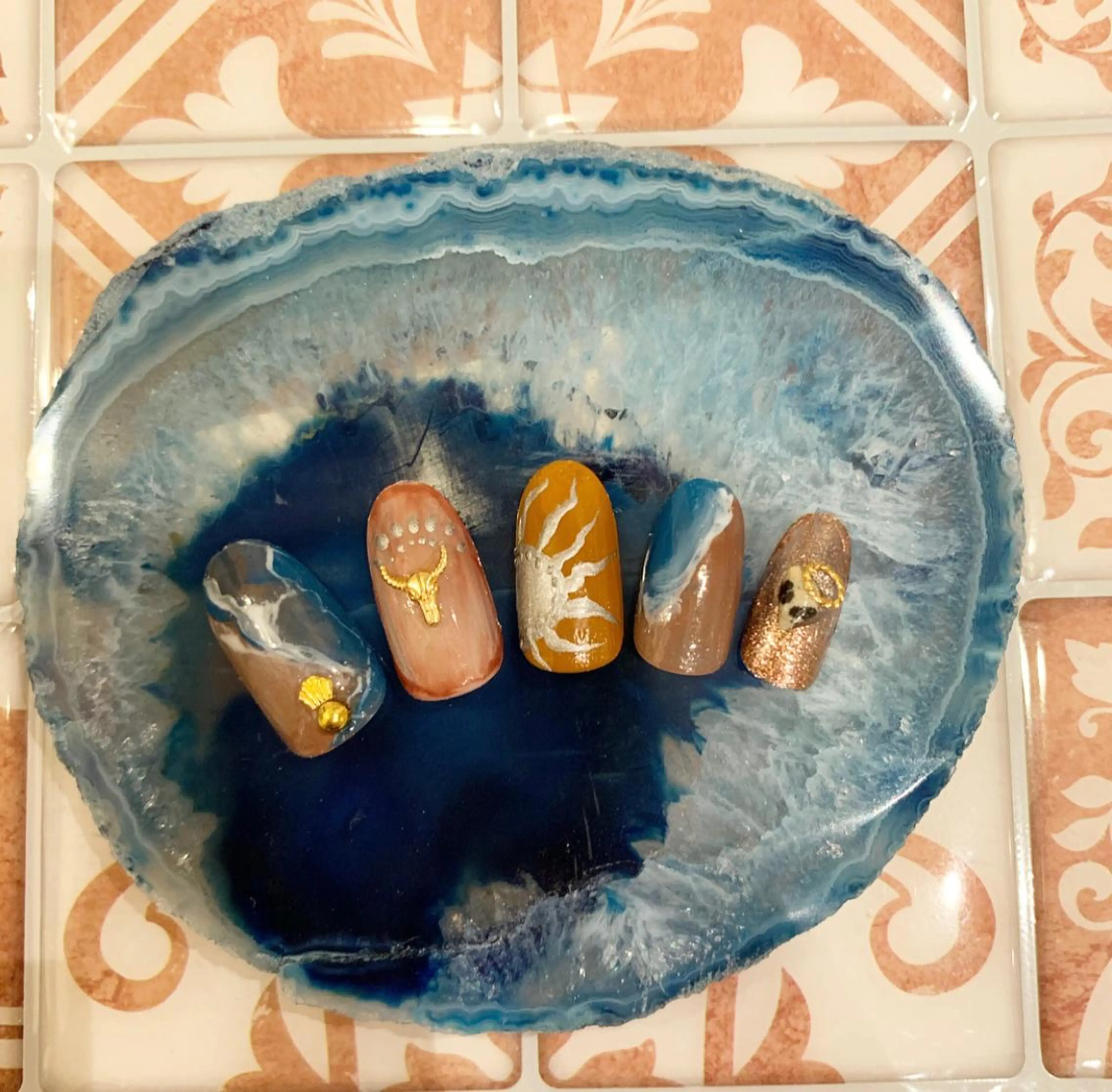 ネイル 駒月 明日香のネイルデザイン