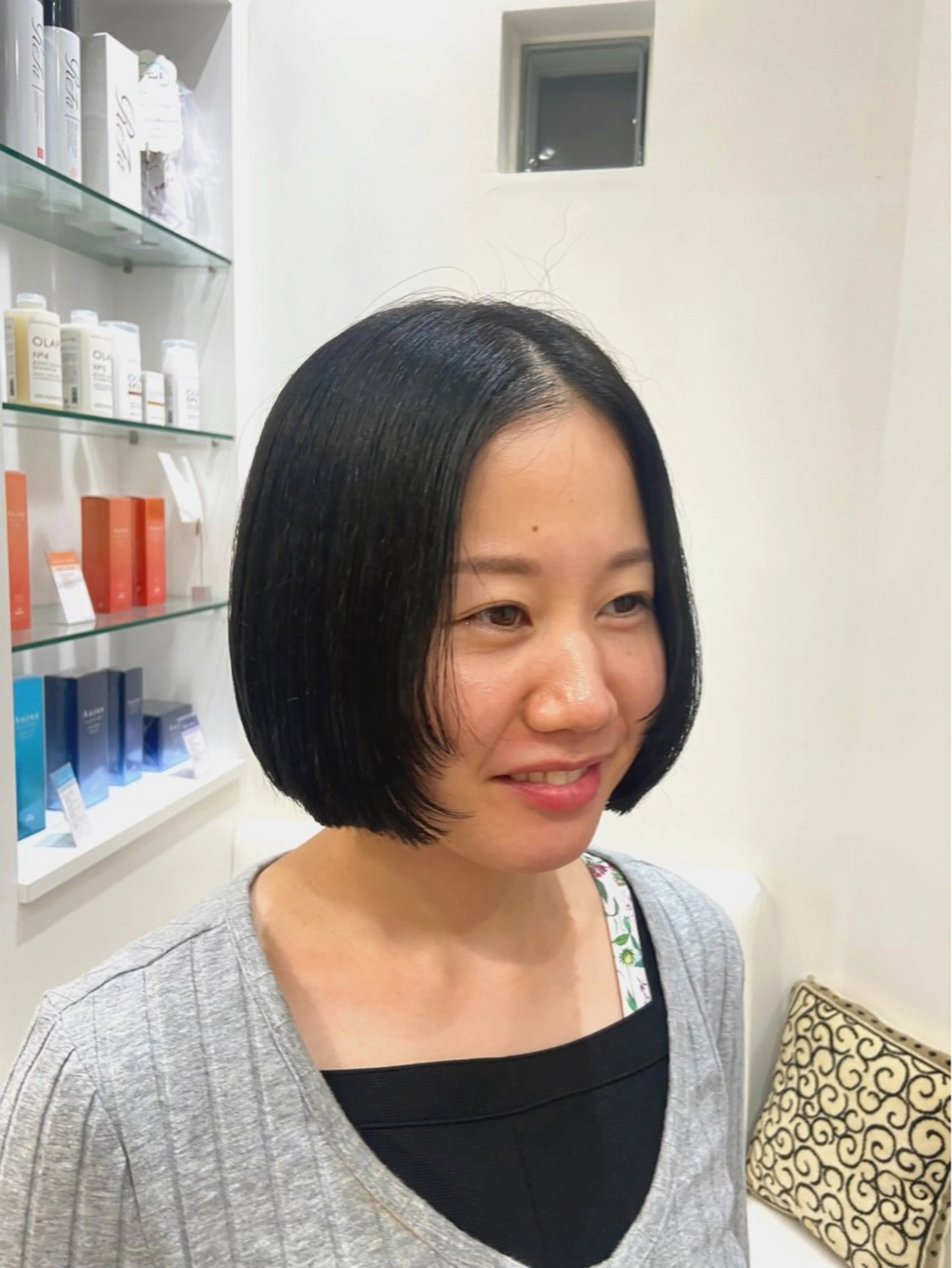 ミディアム カラー 顔まわりレイヤー レイヤーカット atelier doux dimanche（アトリエ・ドゥー・ディマンシュ）所属・Fukamiレイヤー 透明感カラーのヘアスタイル