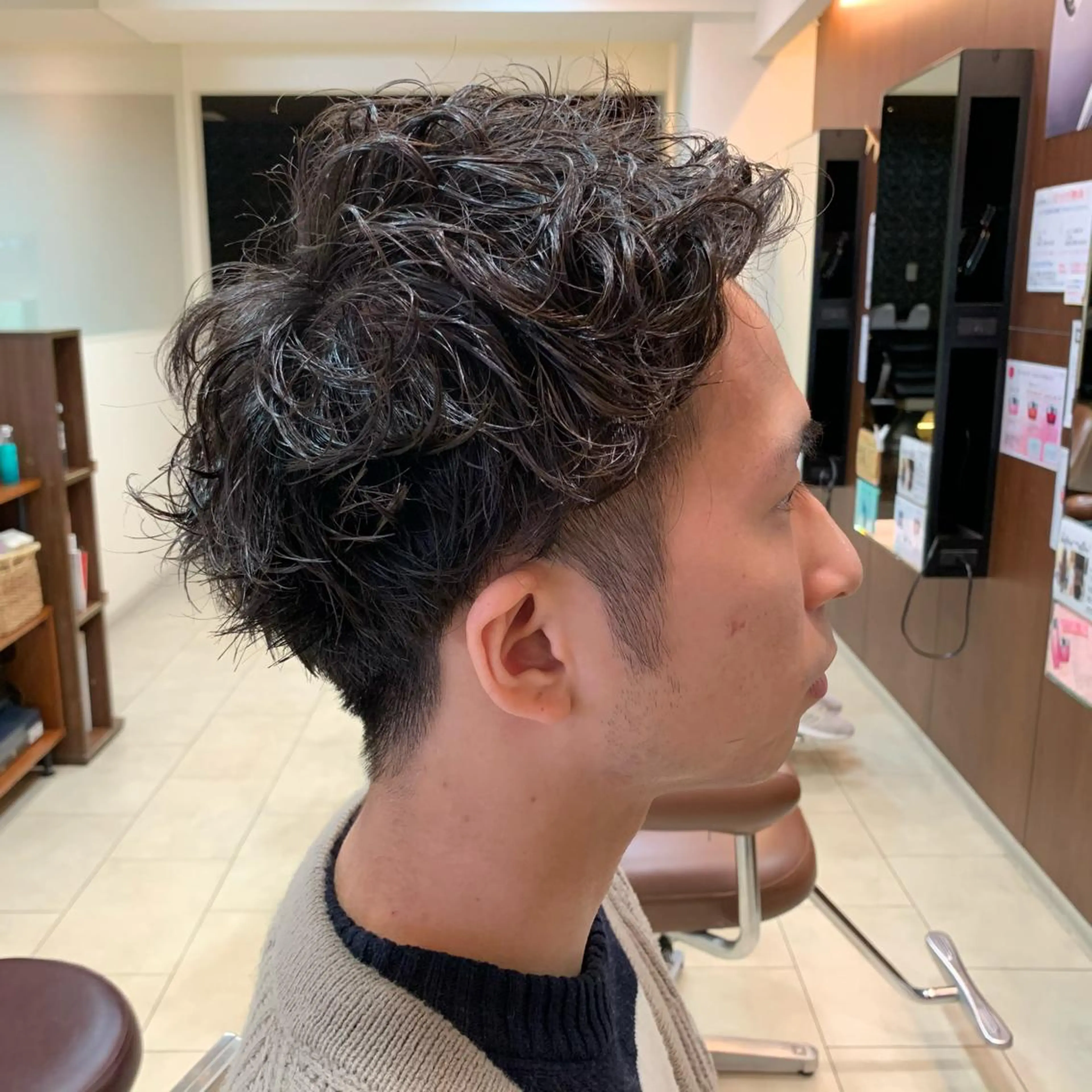 ショート パーマ メンズ カット パーマ 甲斐 司のヘアスタイル