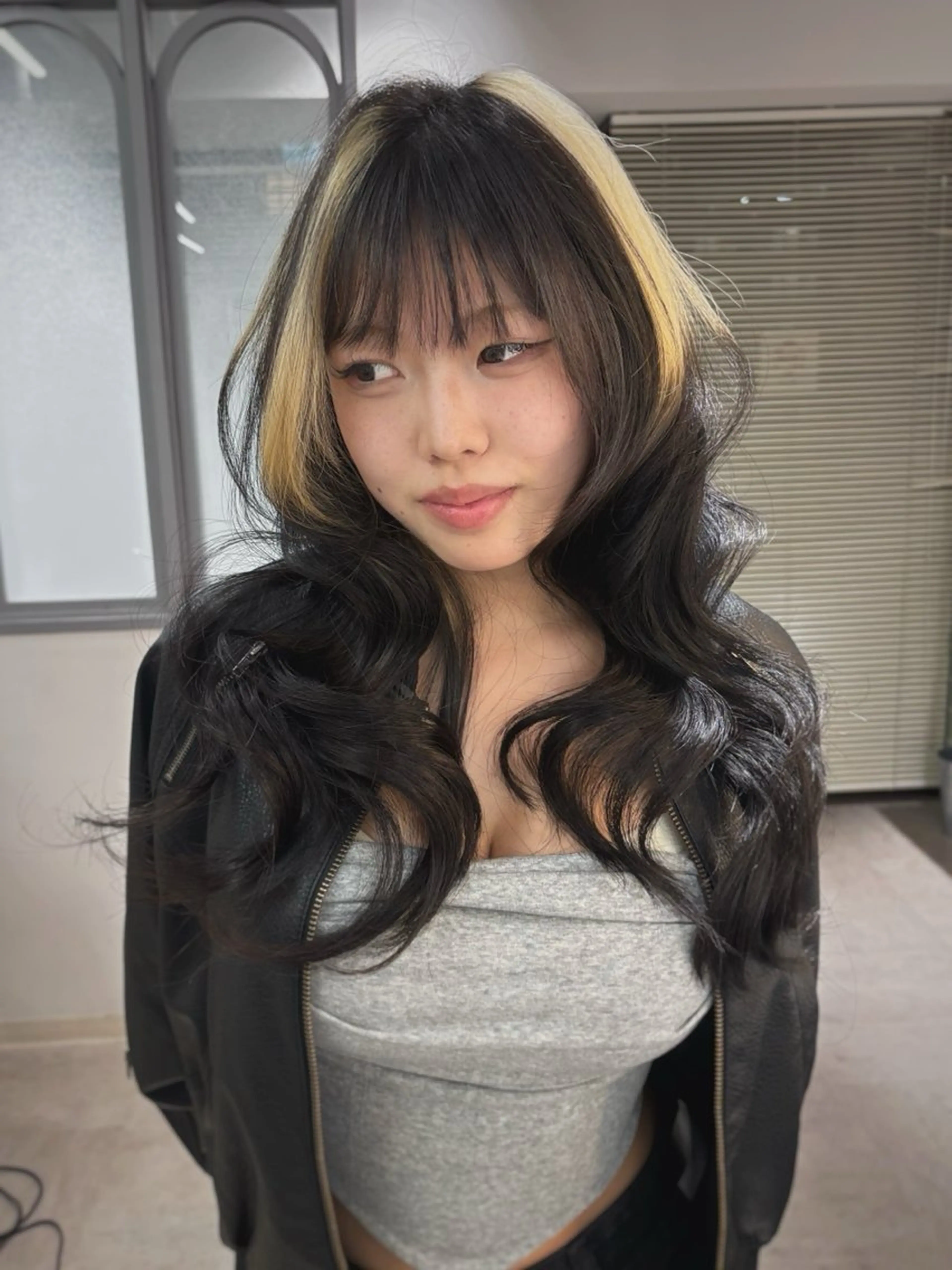 セミロング カラー hachiyama rinaのヘアスタイル