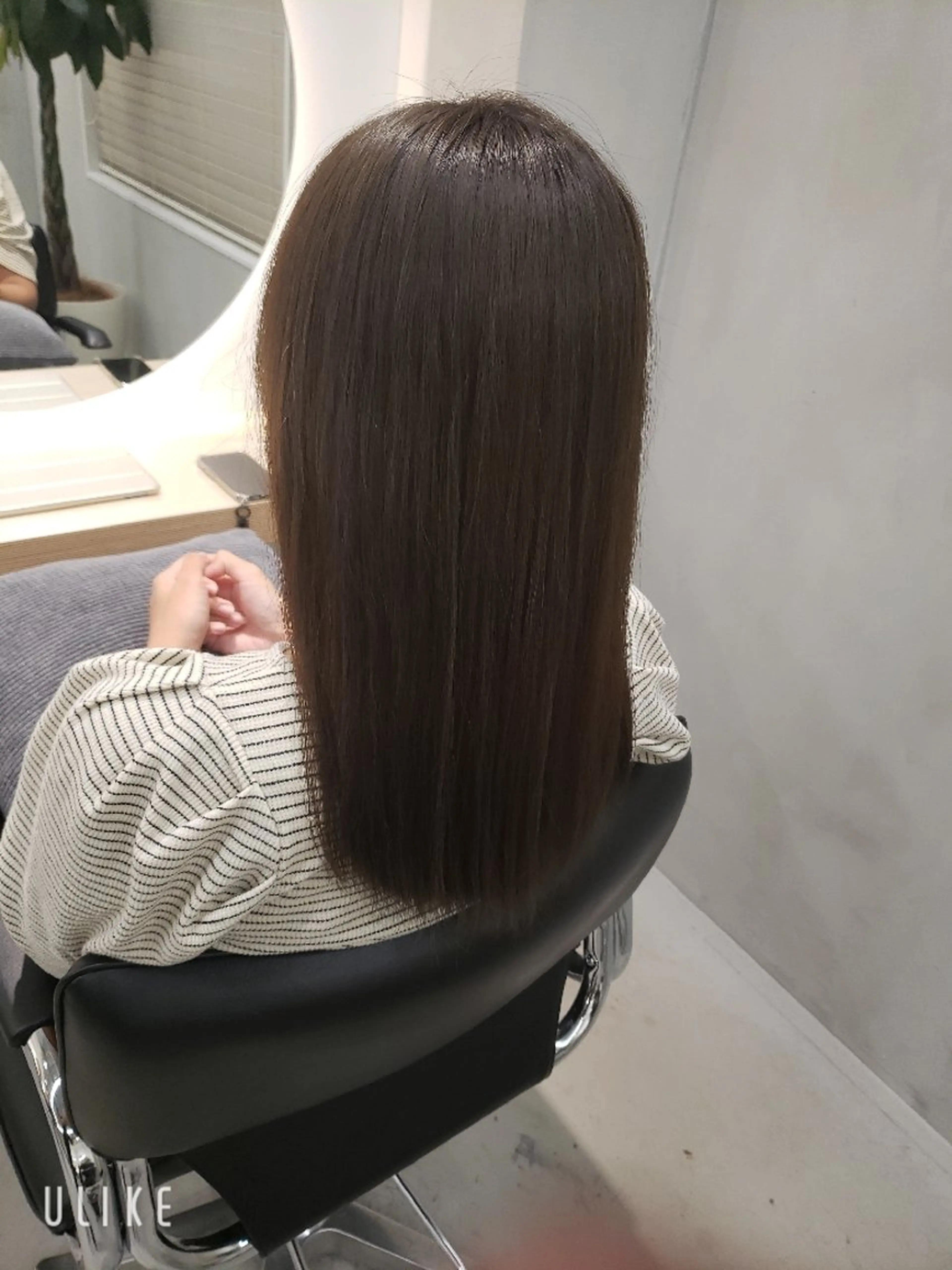 セミロング アッシュ カット ヘアカラー トリートメント 町田 築のヘアスタイル