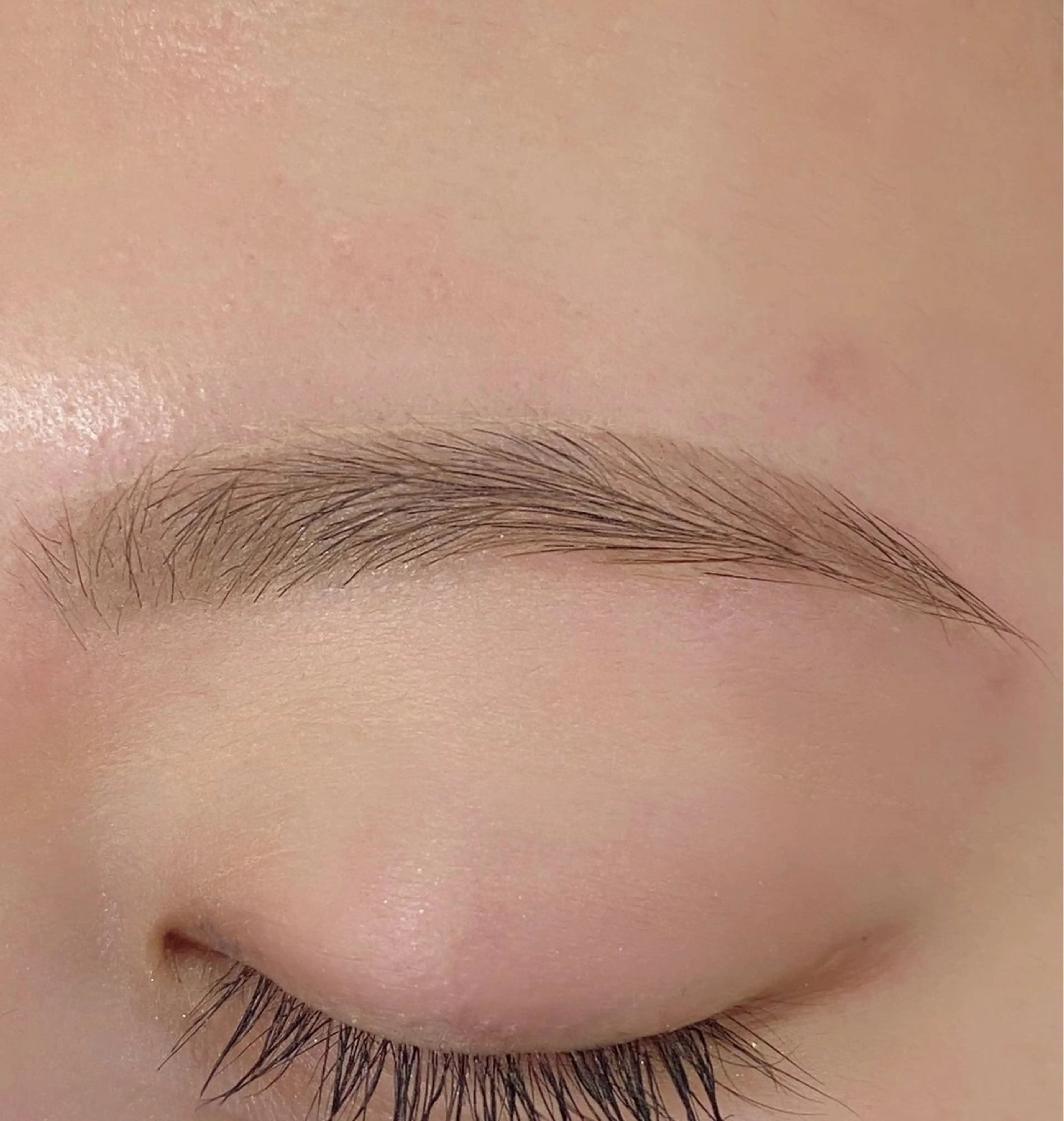 アイブロウ carrefourNoa松戸所属・森 夏希のマツエク・マツパデザイン