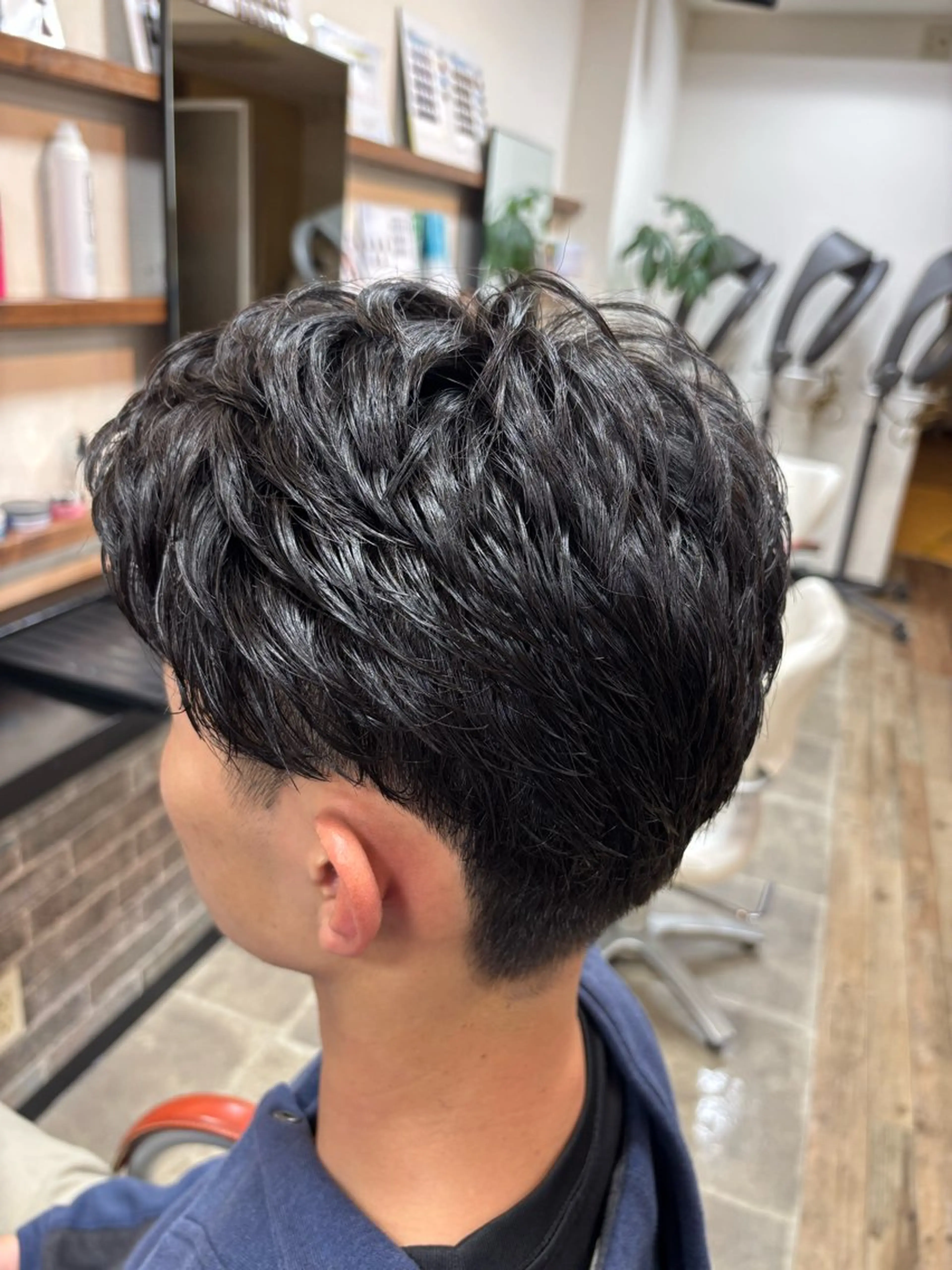 ヘアアレンジ メンズ 刈り上げ カット イツキ🌕デザインカ ラー🥨髪質改善🫧のヘアスタイル