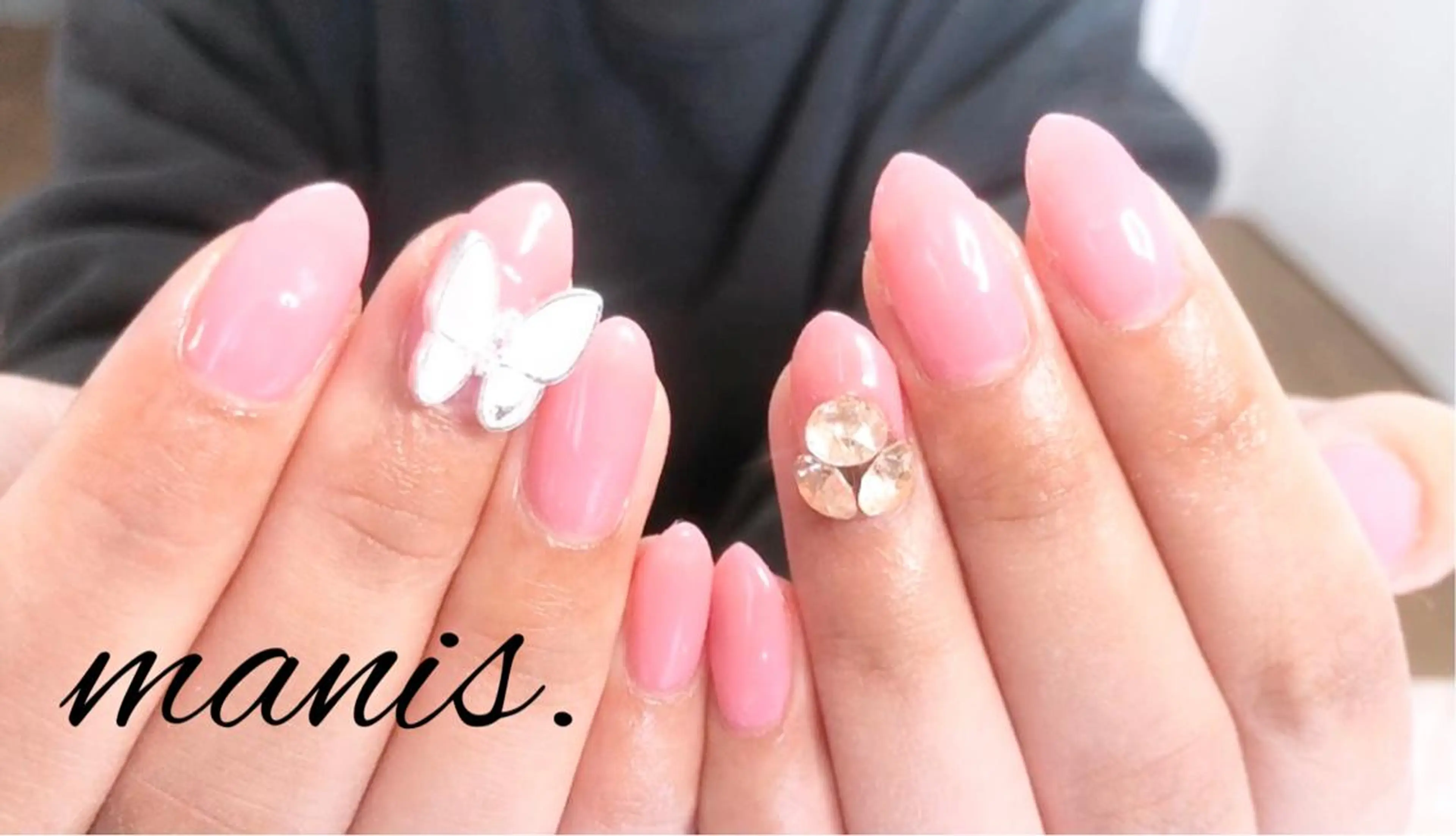 ネイル manis .のネイルデザイン