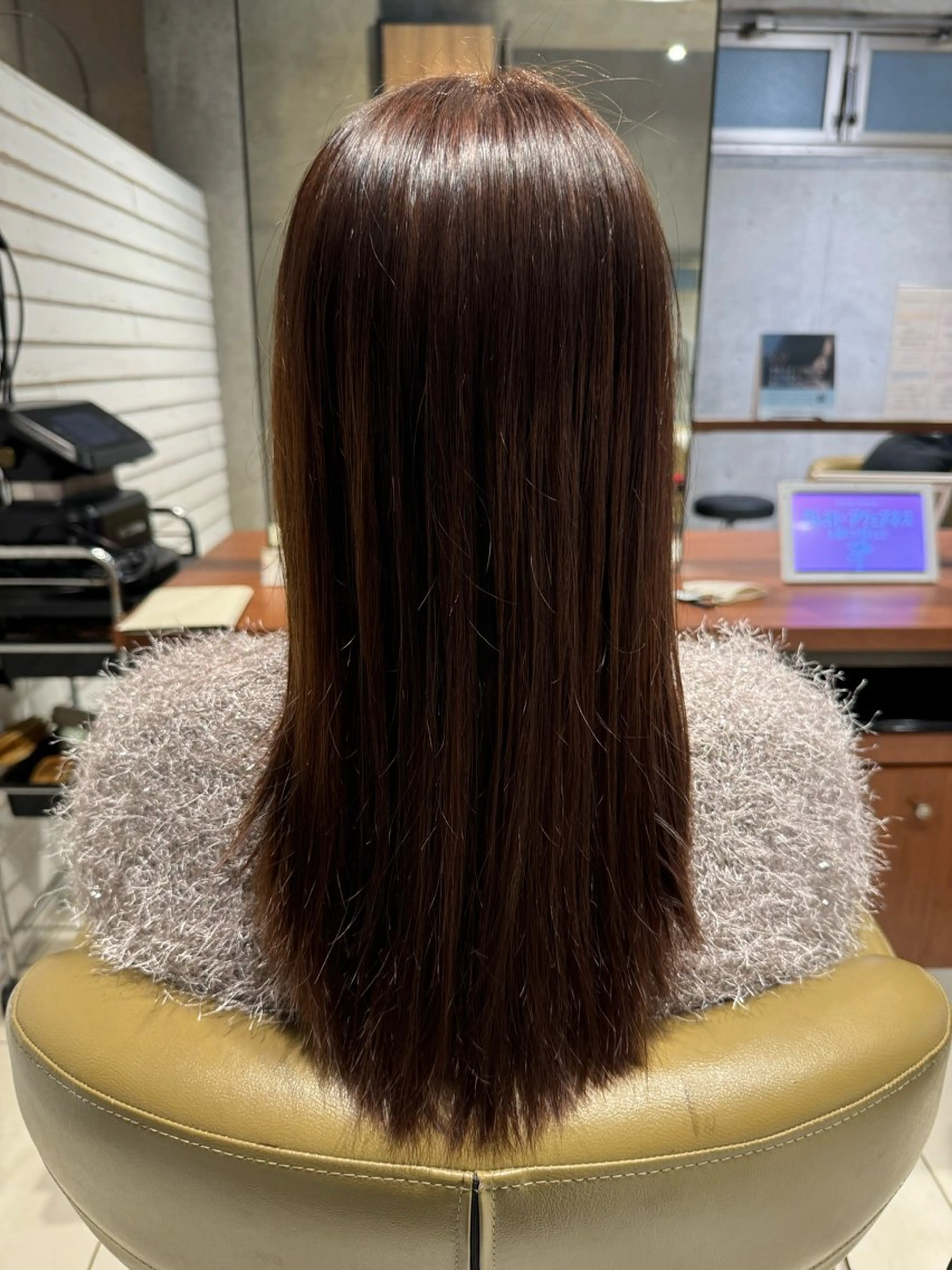 カラー ブラウンカラー ヘアカラー トリートメント 艶カラー 梨菜💜のヘアスタイル