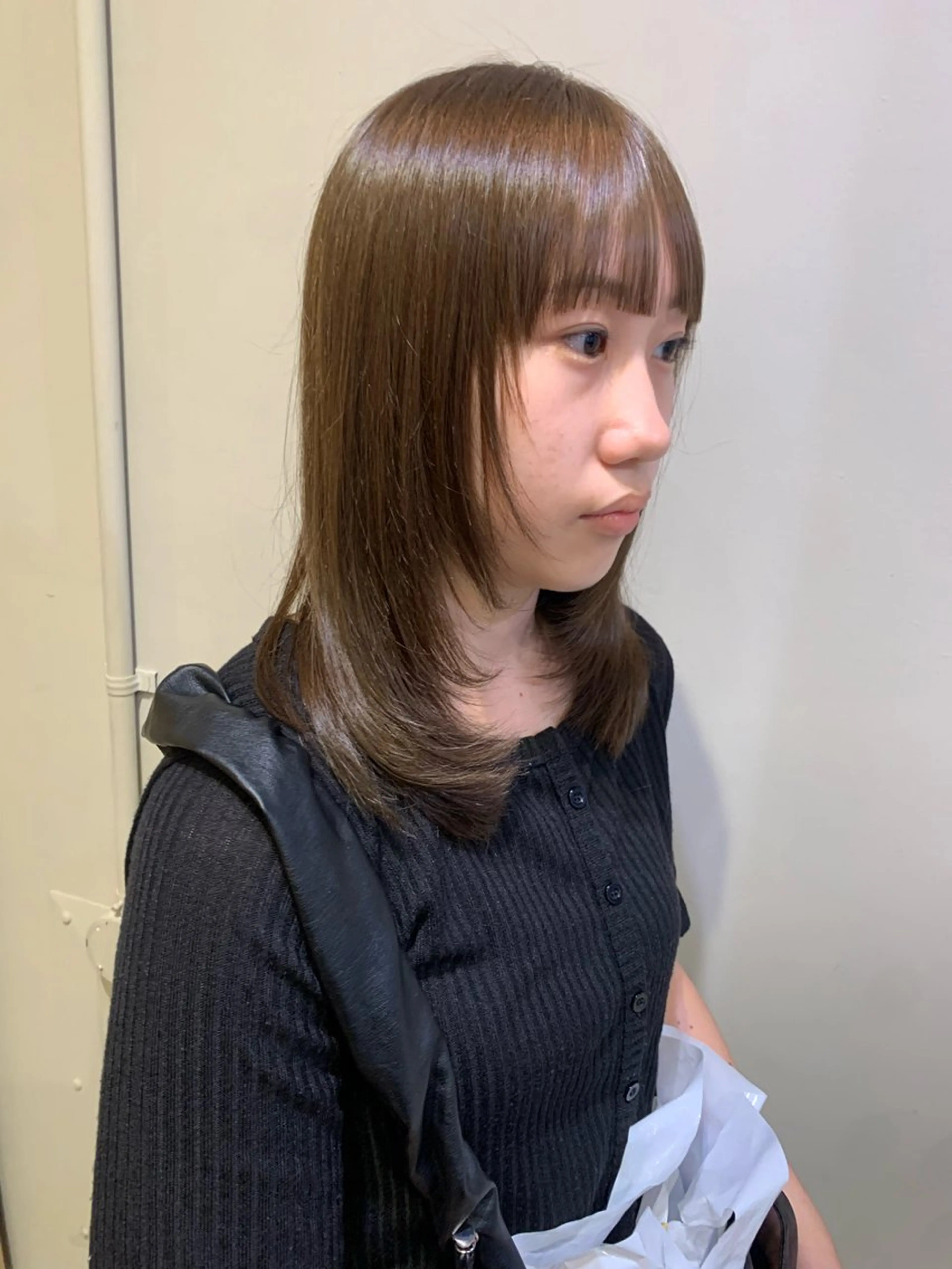 セミロング LOREN＋透明感 オリーブhirokoのヘアスタイル