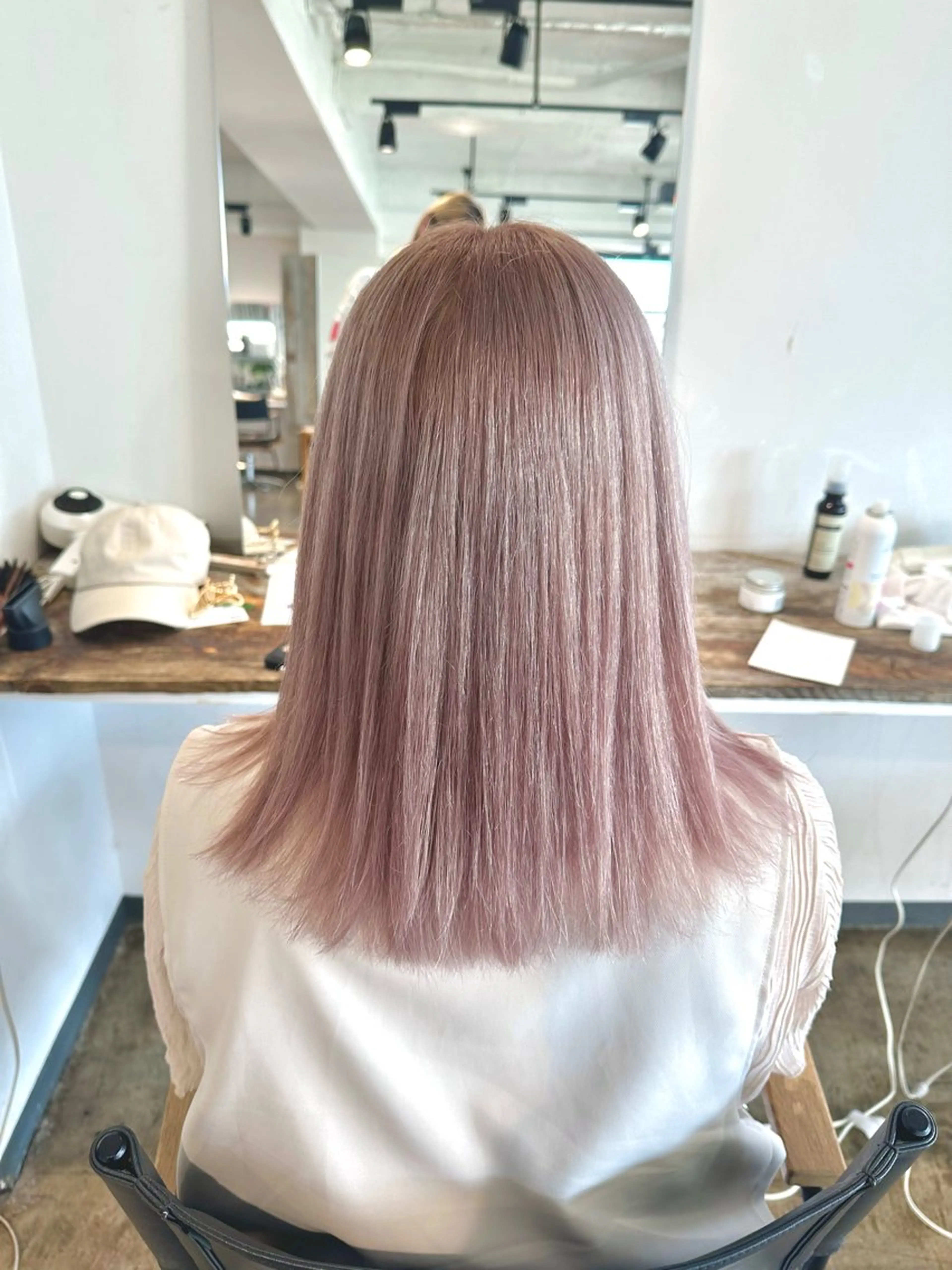 セミロング カラー etore 矢場町 南沙希のヘアスタイル