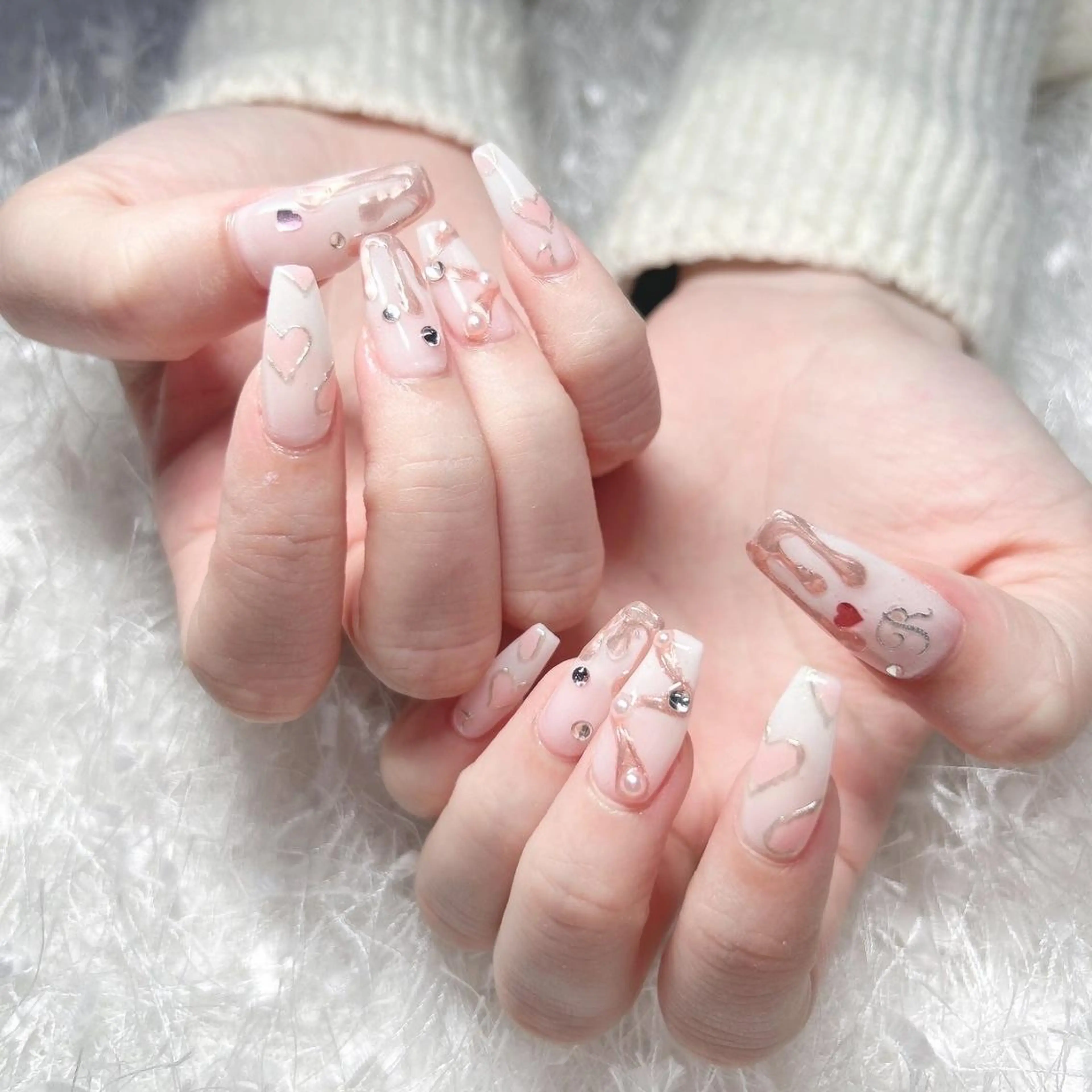 ネイル 長さ出し フレンチネイル ジェルネイル グラデーション 韓国ネイル ハンドネイル Nail&eye Belire 新宿のネイルデザイン