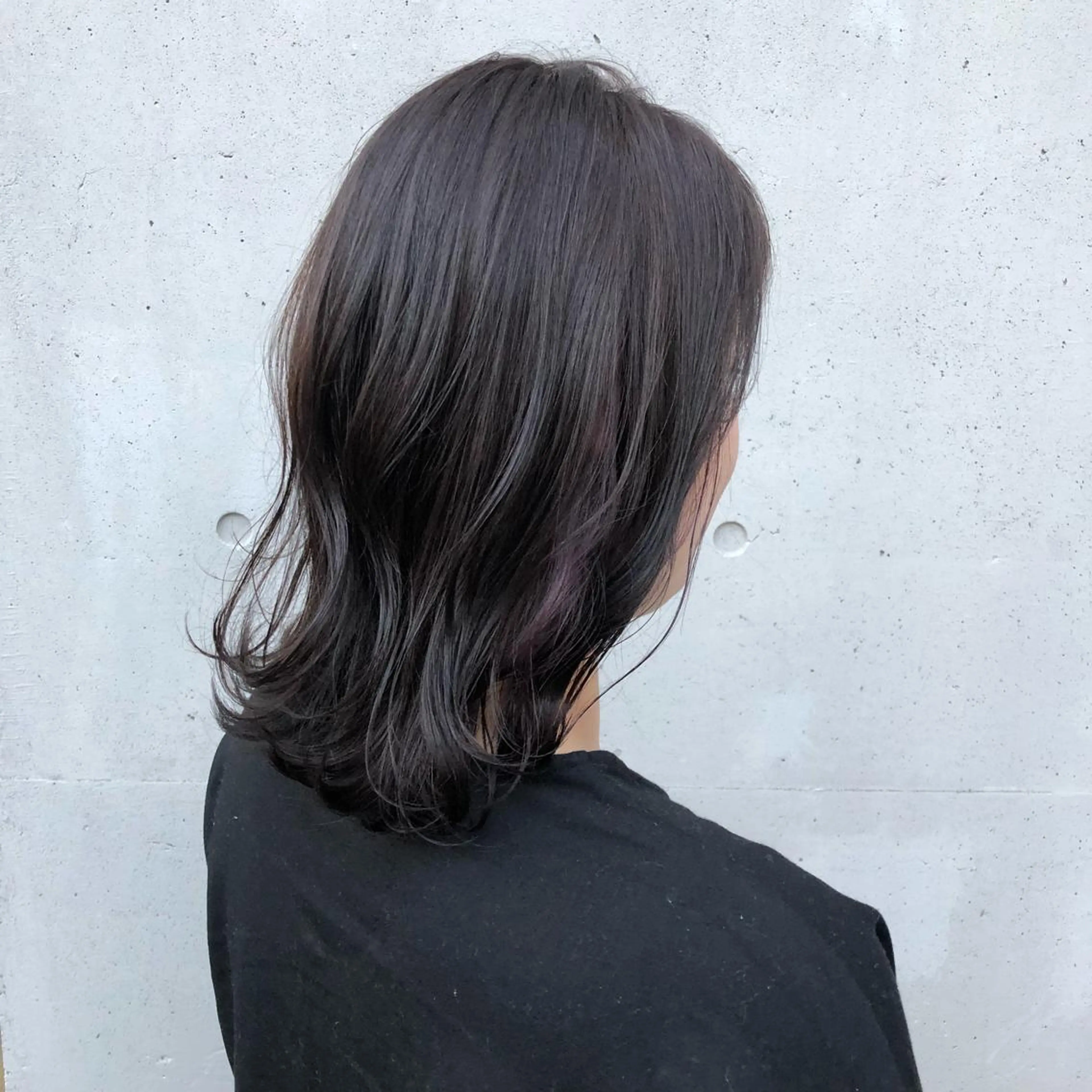 ミディアム カラー インナーカラー ラベンダーカラー 酸性縮毛矯正🧴韓国 レイヤー/髪質改善のヘアスタイル