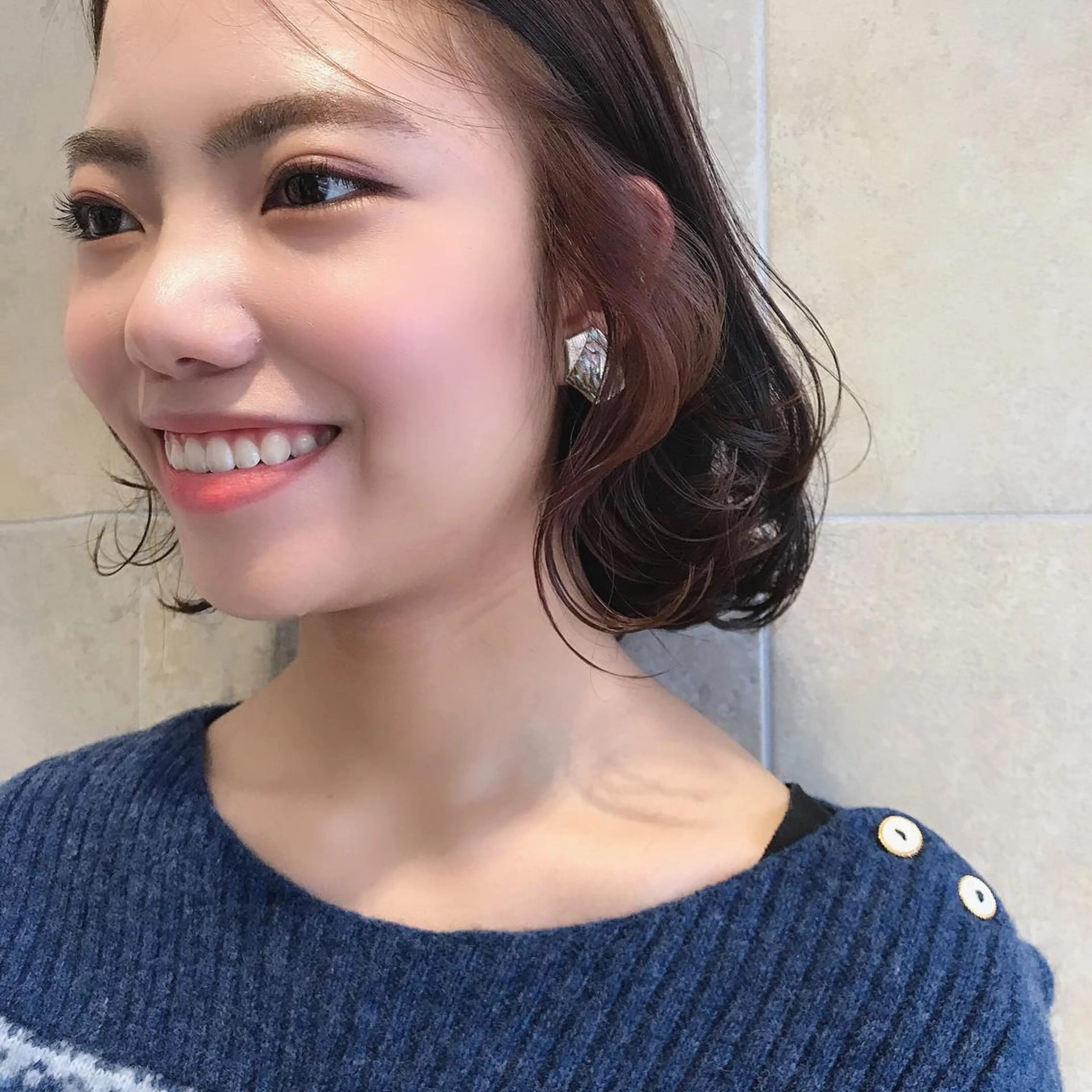 ショート カラー ベージュカラー イヤリングカラー トリートメント 田中 あかねのヘアスタイル