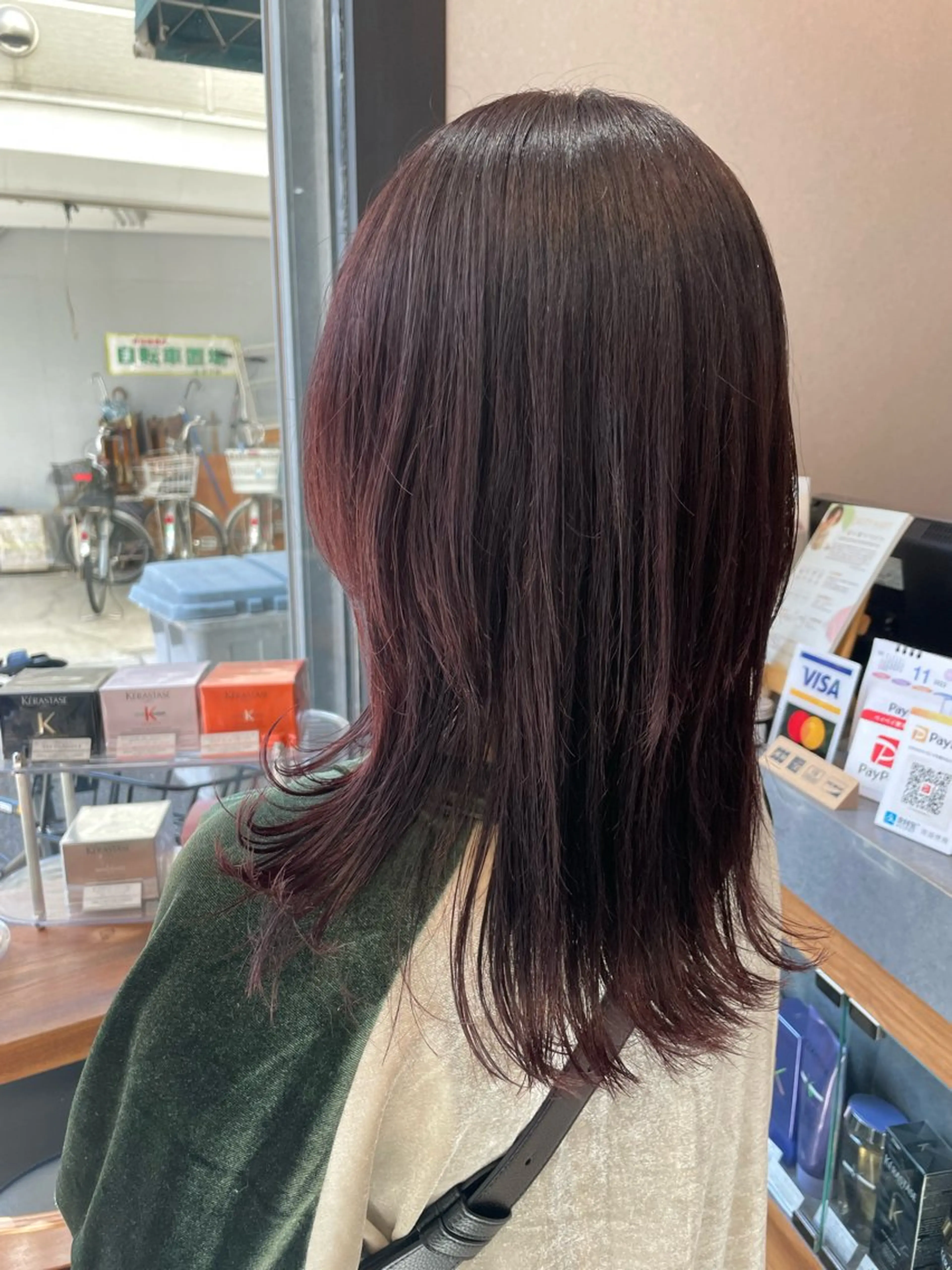 ミディアム カラー カット ヘアカラー N°　jillva 腰山 菜々美のヘアスタイル