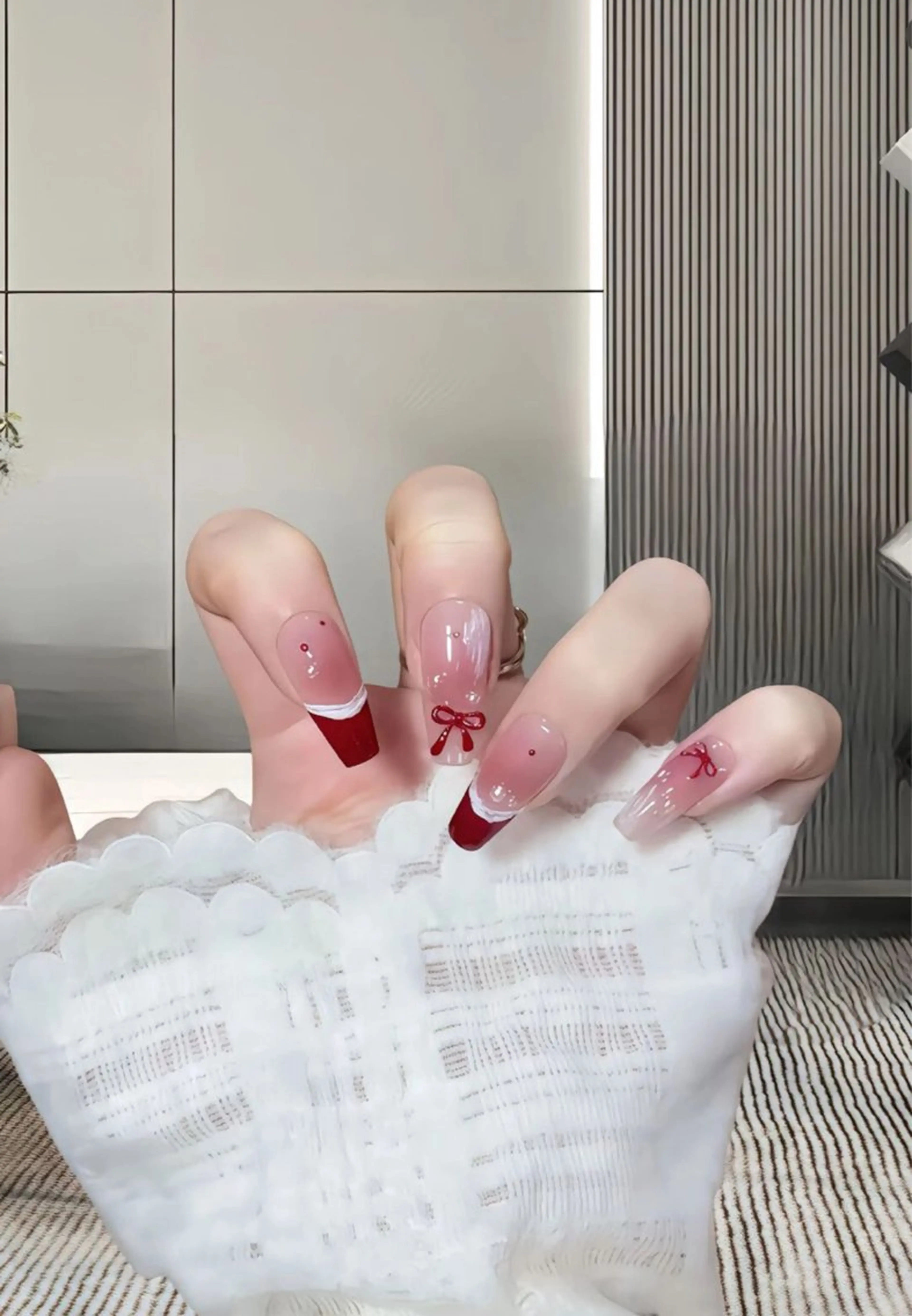 ネイル アートネイル ジェルネイル グラデーション マグネットネイル ニュアンスネイル ハンドネイル Ryu Nail Studio所属・Ryu Nail 新大久保のネイルデザイン