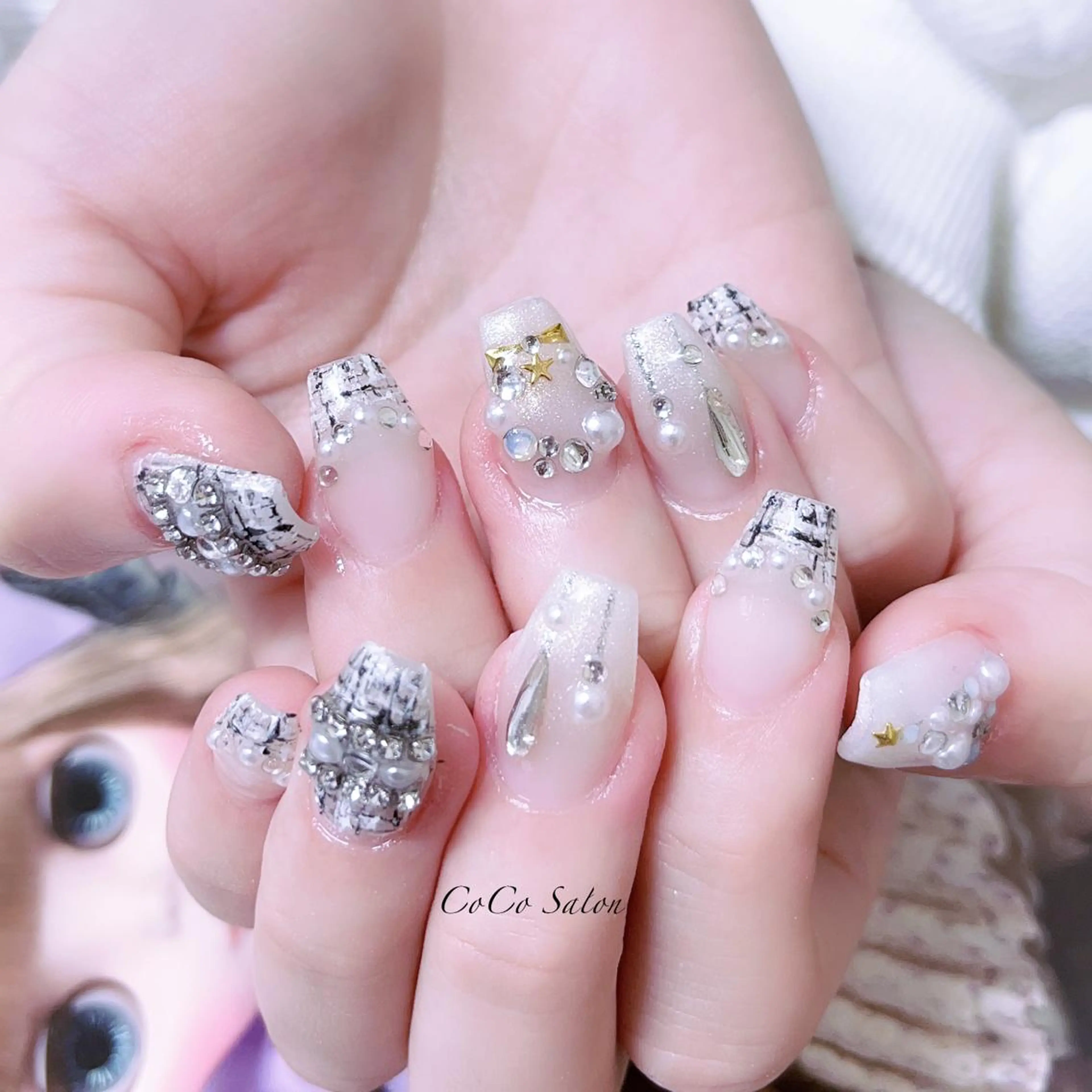 ネイル 長さ出し フレンチネイル ジェルネイル キラキラネイル 韓国ネイル CoCoSalon ネイル/まつ毛予約のネイルデザイン