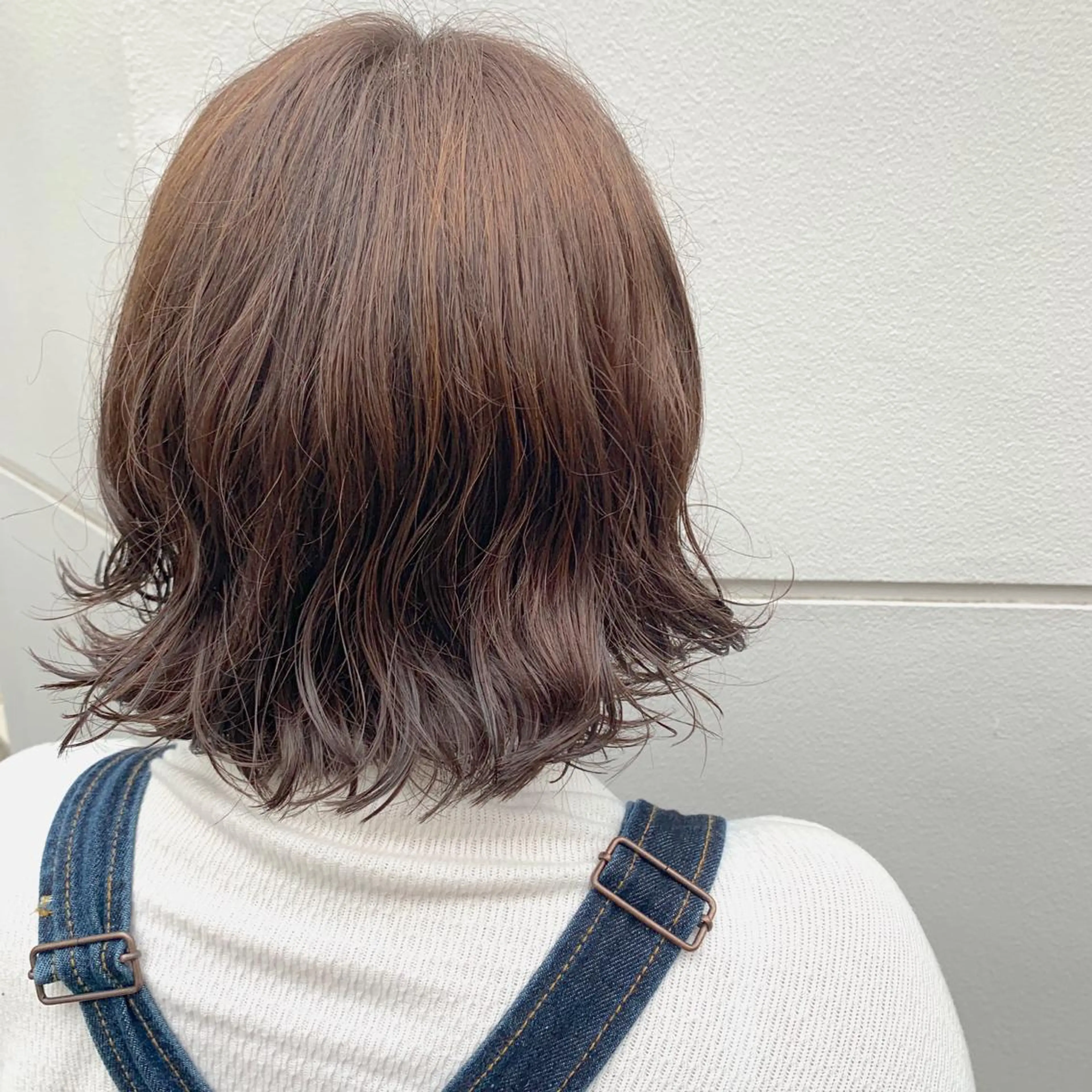 ショート カラー パーマ ヘアアレンジ サナ🌱 切りっぱなしボブのヘアスタイル