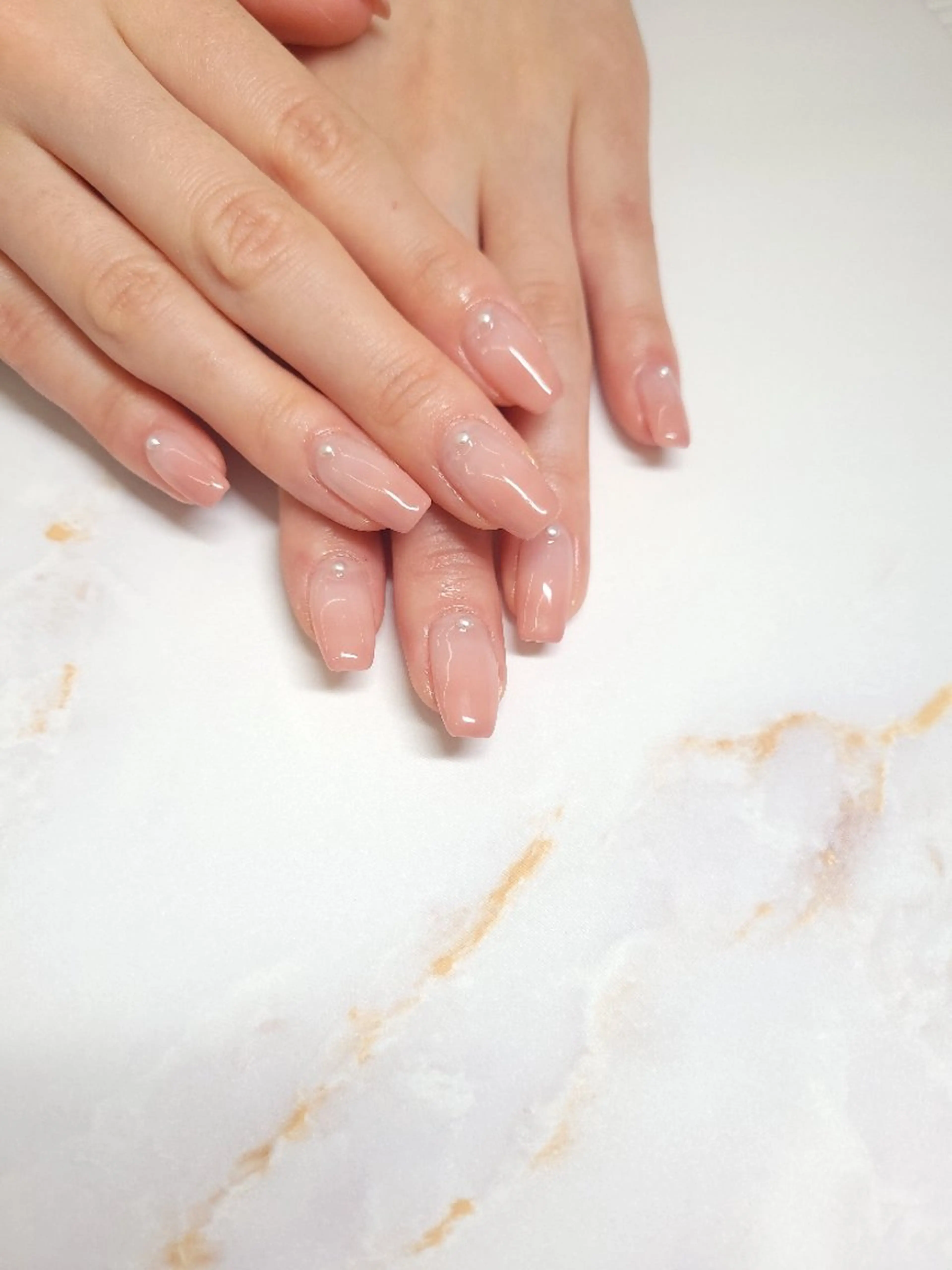 ネイル ジェルネイル グラデーション パラジェル WHITELY みどりのネイルデザイン