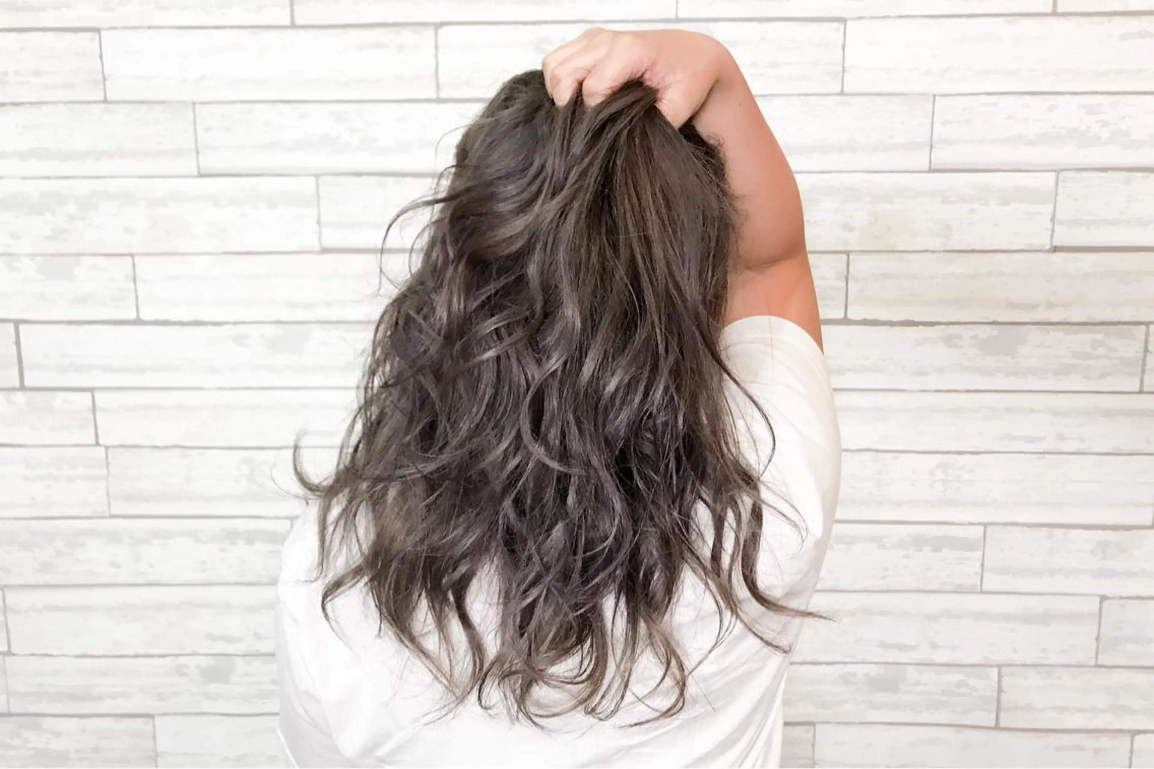 セミロング カラー ヘアアレンジ アッシュ ブラウンカラー ダブルカラー ANBEL所属・ANBEL代表 西尾裕樹のヘアスタイル