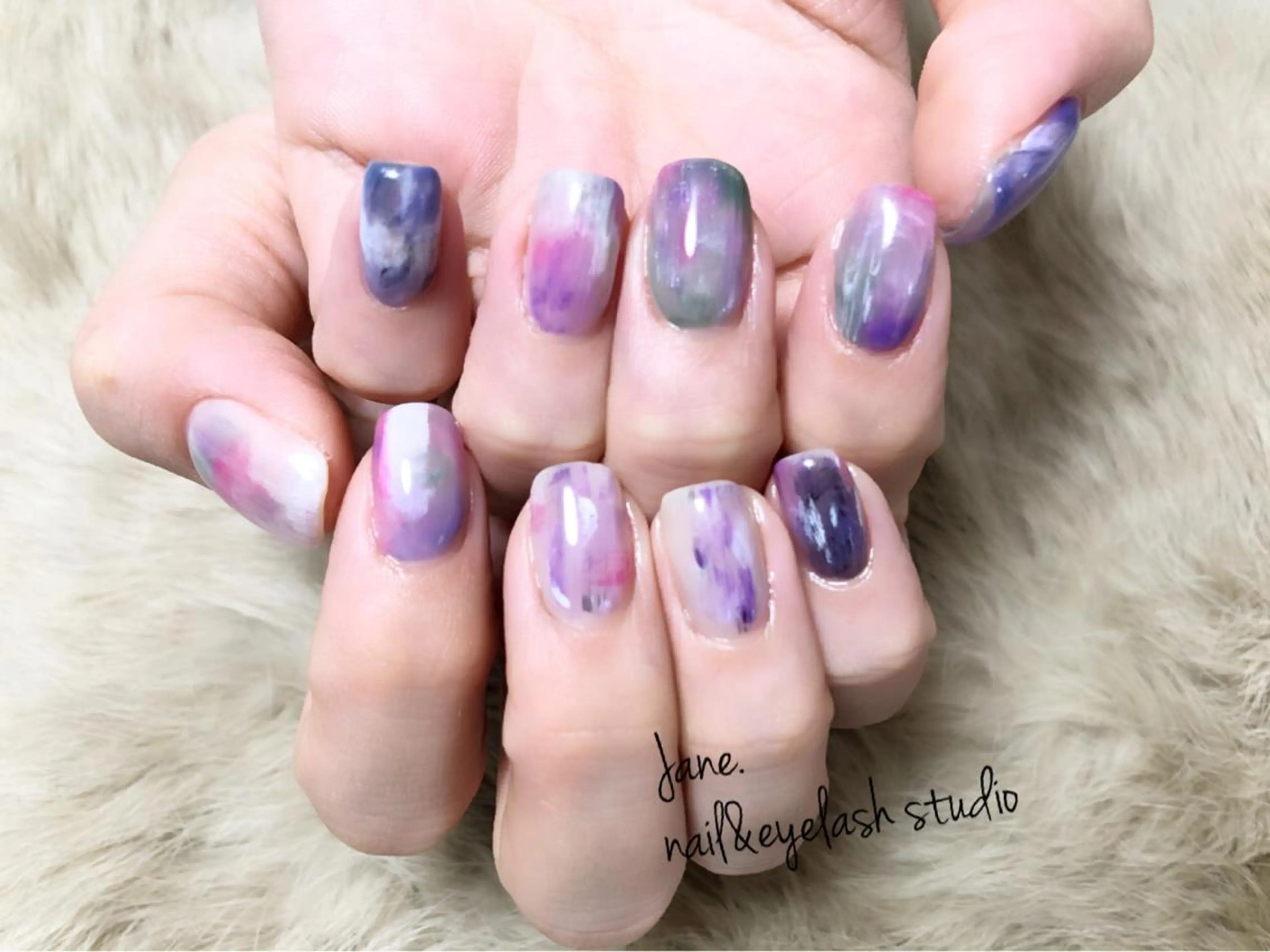 ネイル Yakko pas á pasのネイルデザイン