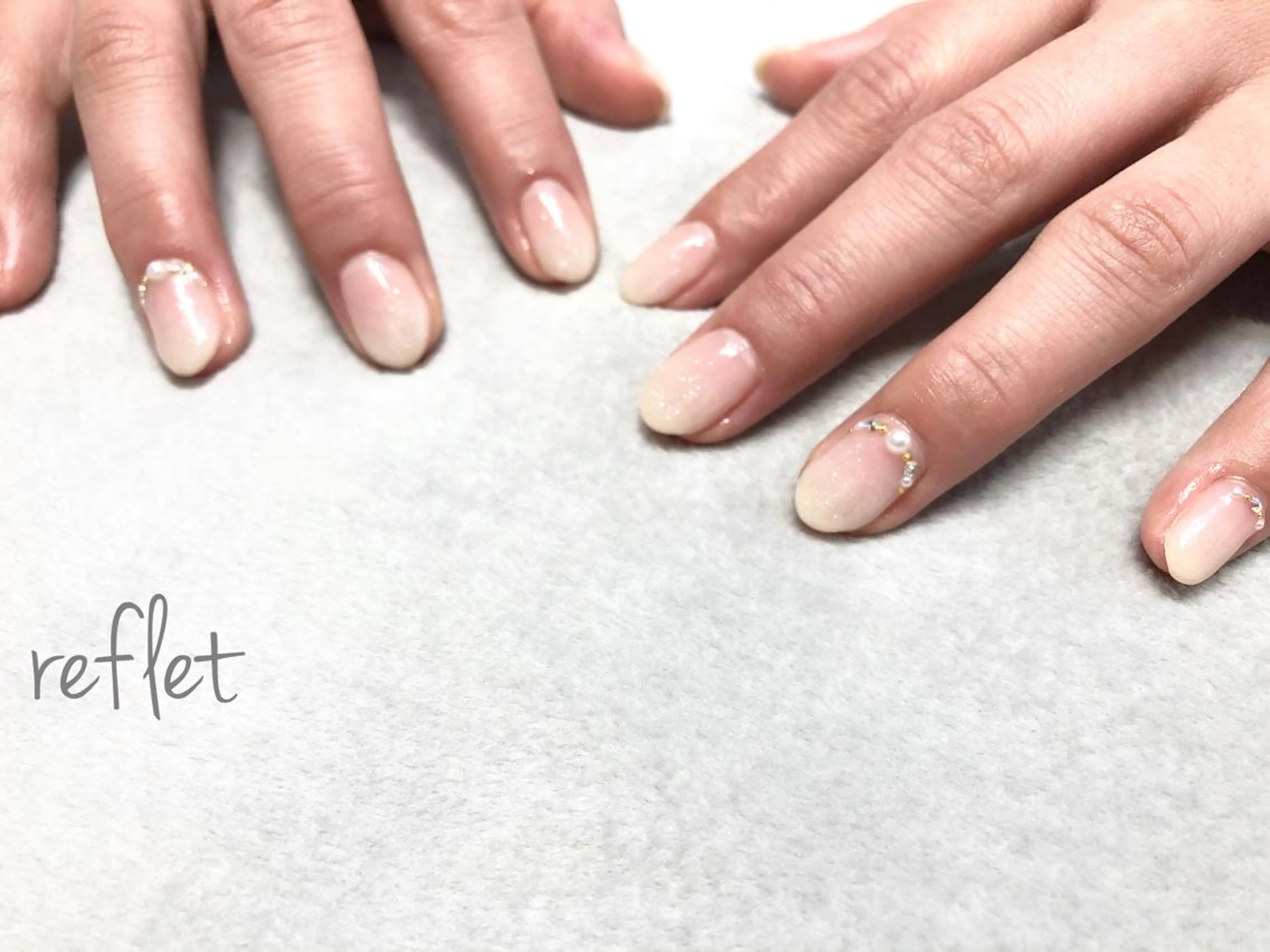 ネイル グラデーション ラメ(グリッター) ストーンネイル ハンドネイル reflet nailのネイルデザイン