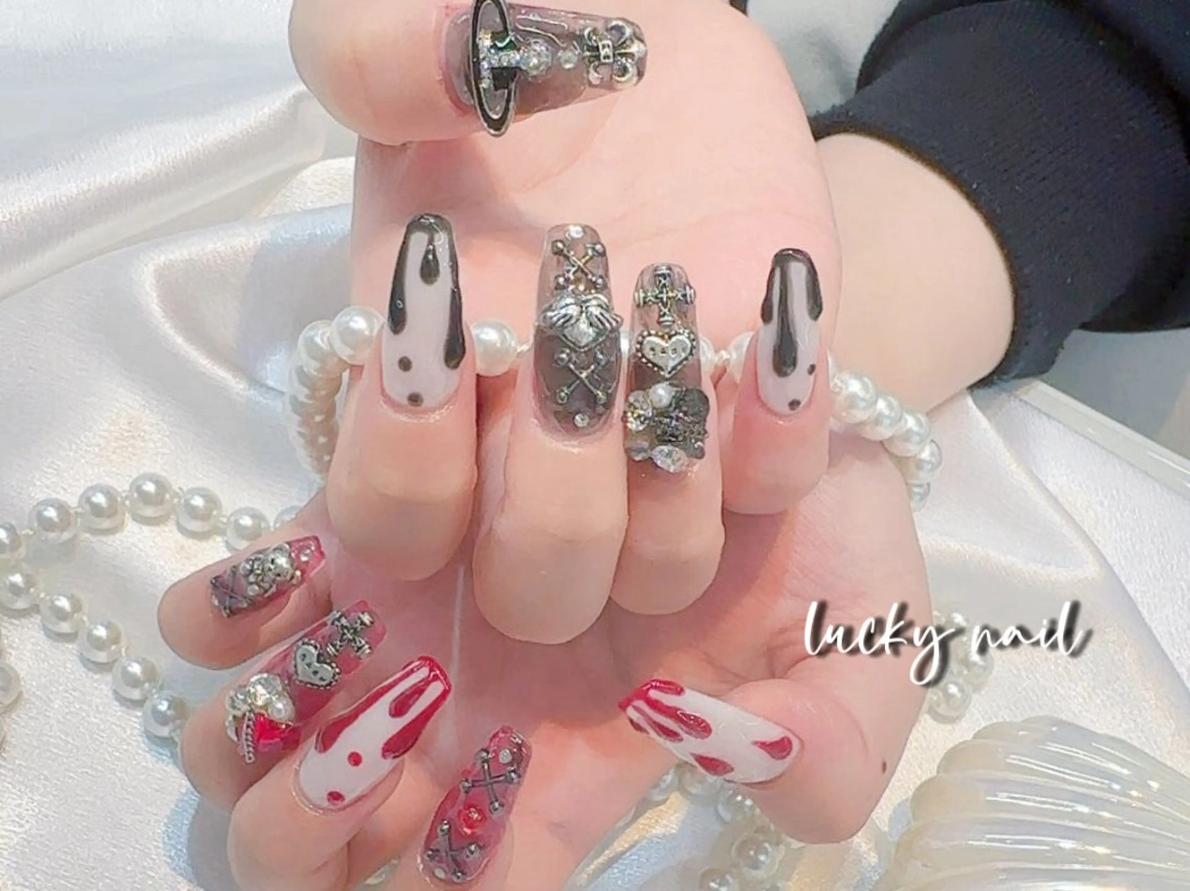 ネイル チークネイル 長さ出し ジェルネイル マグネットネイル 持ち込み Lucky nail 小林和希のネイルデザイン