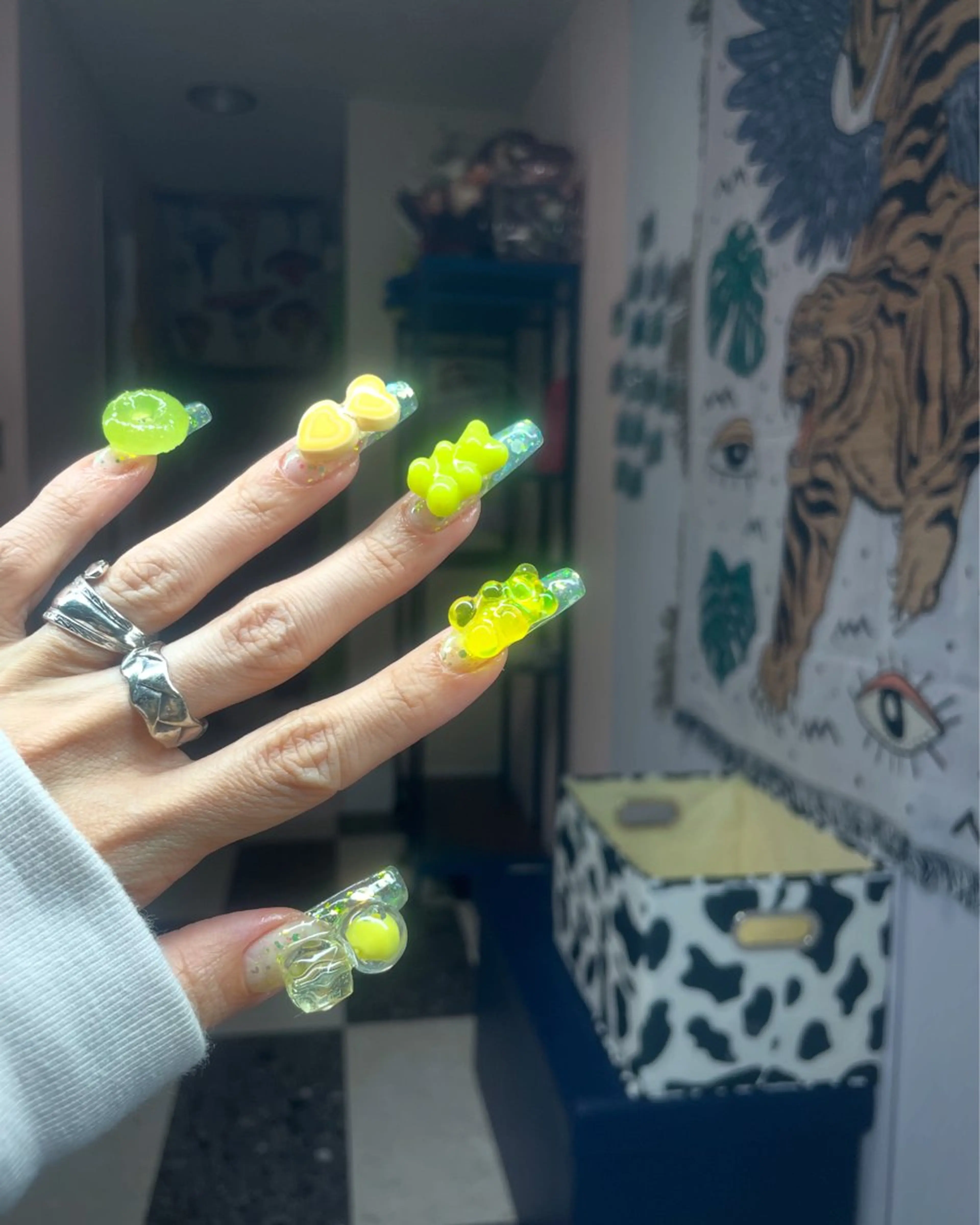 ネイル 黄色 ハンドネイル posa nail モエミのネイルデザイン