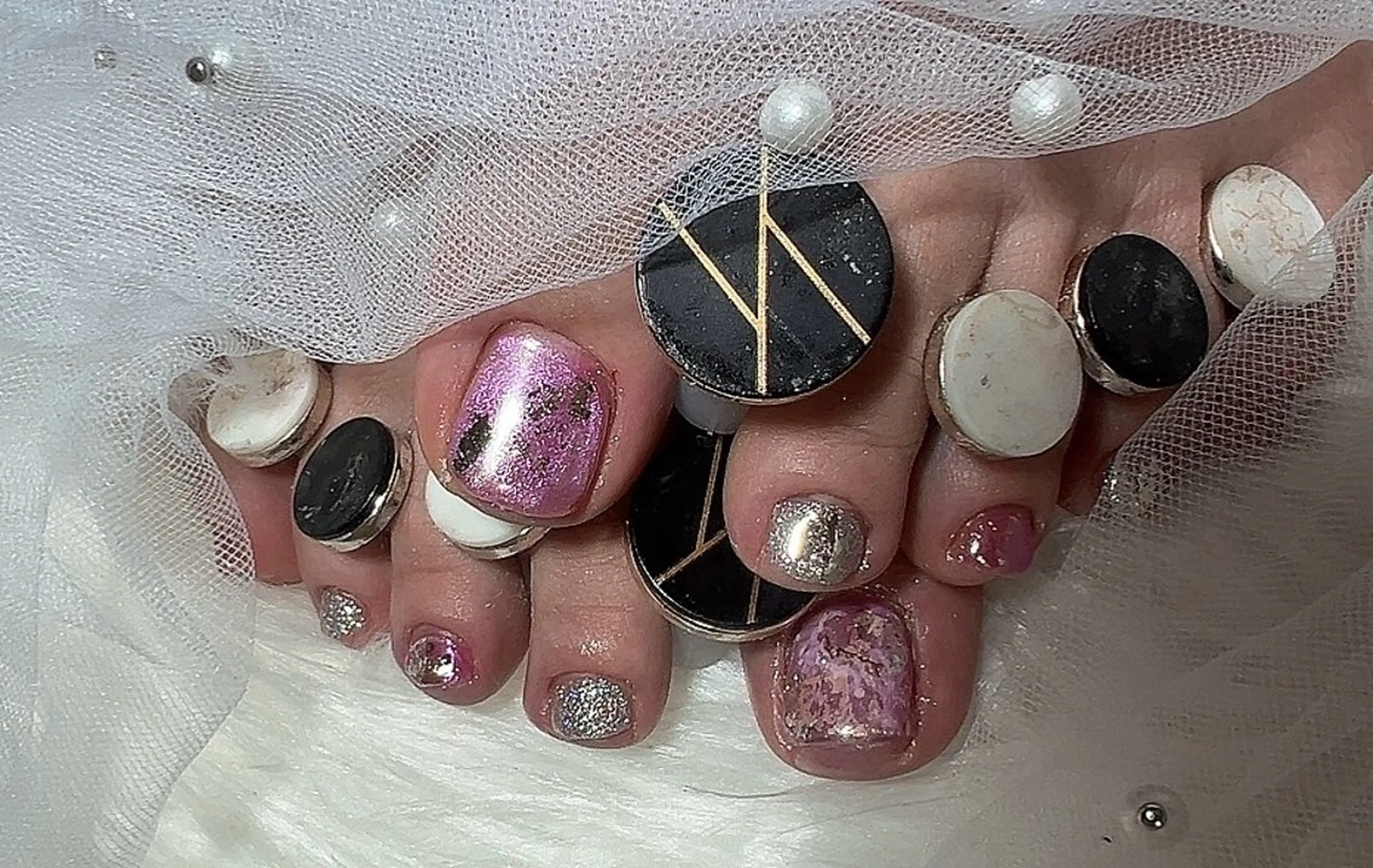 ネイル ニュアンスネイル フットネイル Ruana Nailのネイルデザイン