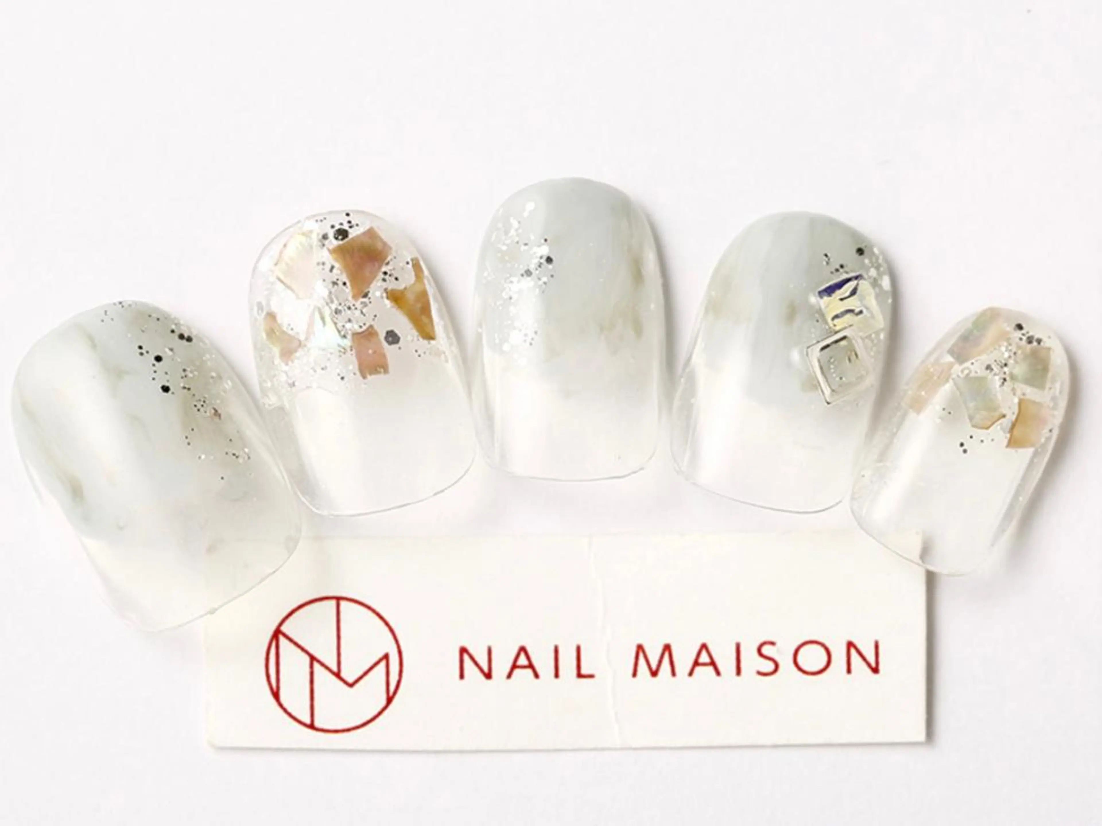 ネイル T RIRIKAのネイルデザイン