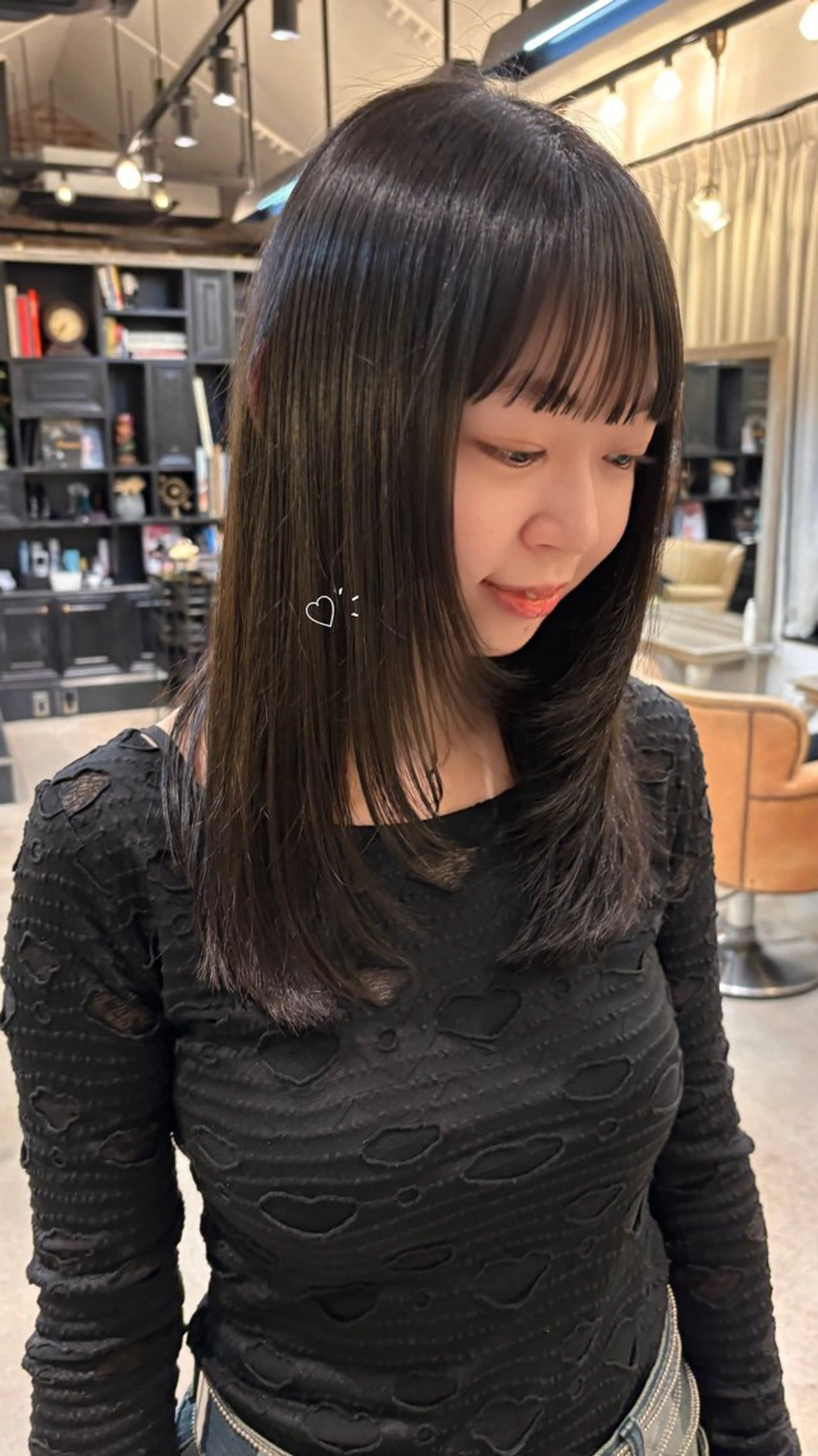 セミロング roon所属・‪‪roon 平尾 菫ꔛ‬のヘアスタイル