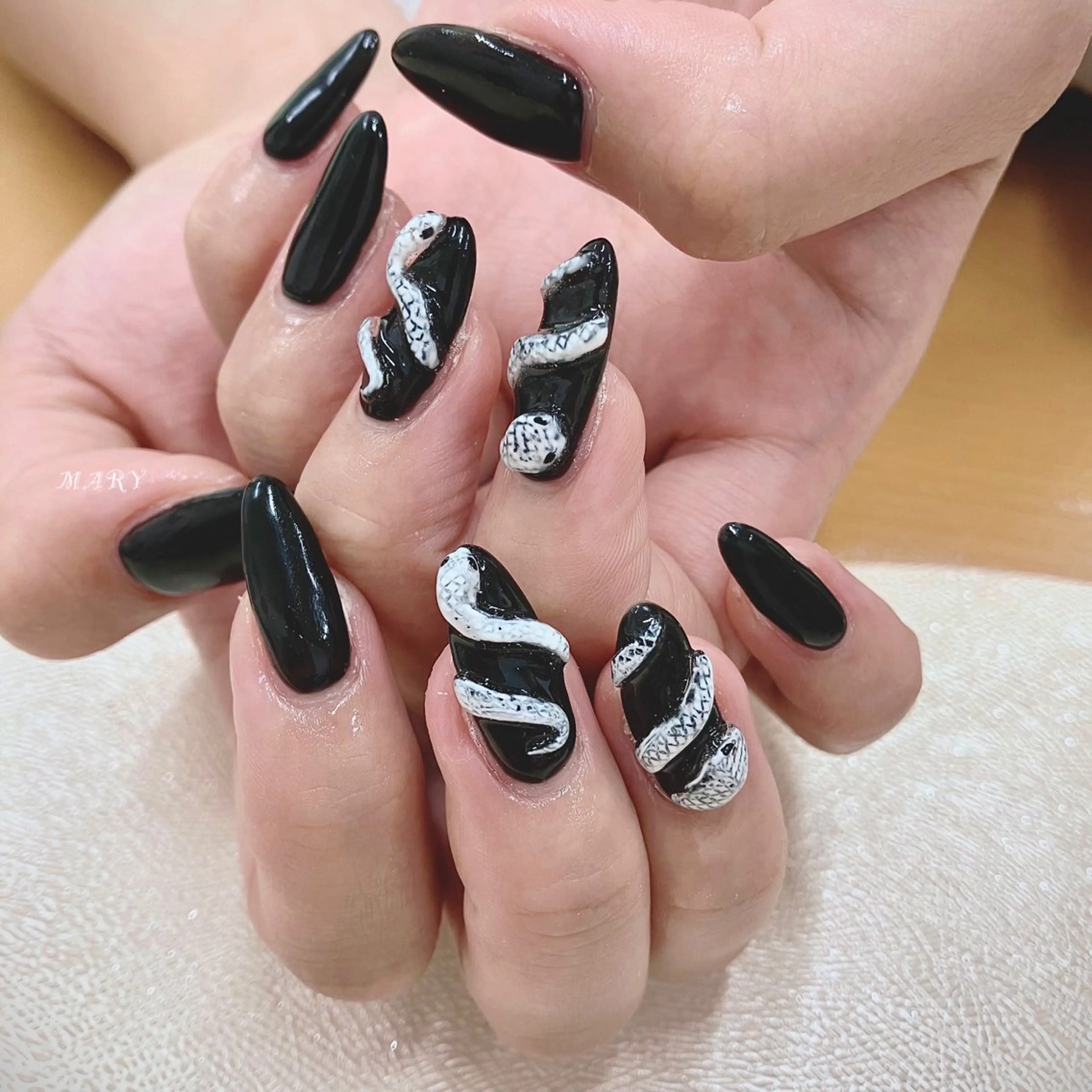 ネイル ニュアンスネイル ワンカラーネイル ハンドネイル Mary nail所属・Mary nail .narumiのネイルデザイン