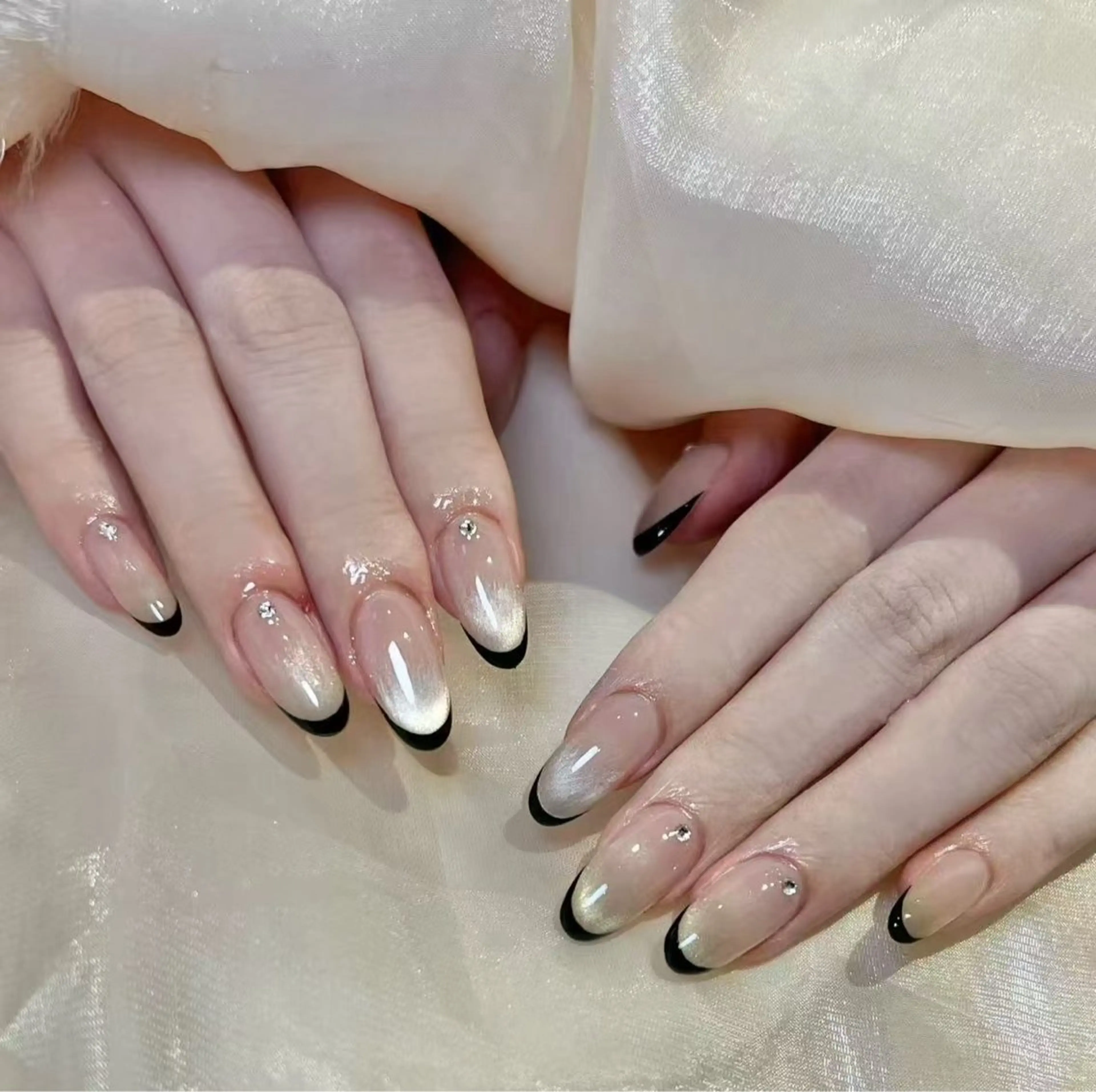 ネイル フラワーネイル フレンチネイル ジェルネイル ガラスフレンチ ハート ハンドネイル BabyYouMi nailのネイルデザイン