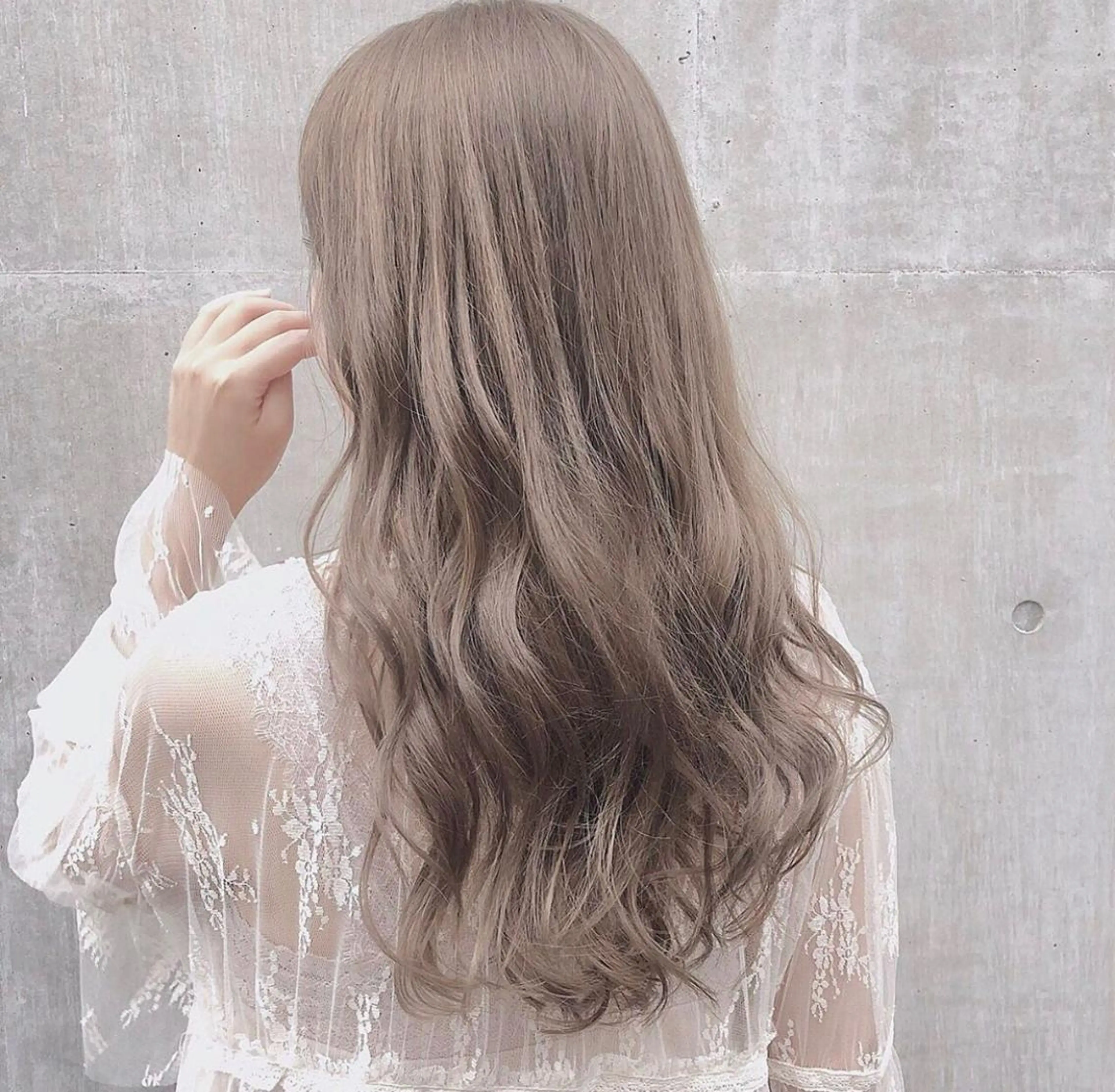 セミロング カラー パーマ 鈴木 一貴のヘアスタイル