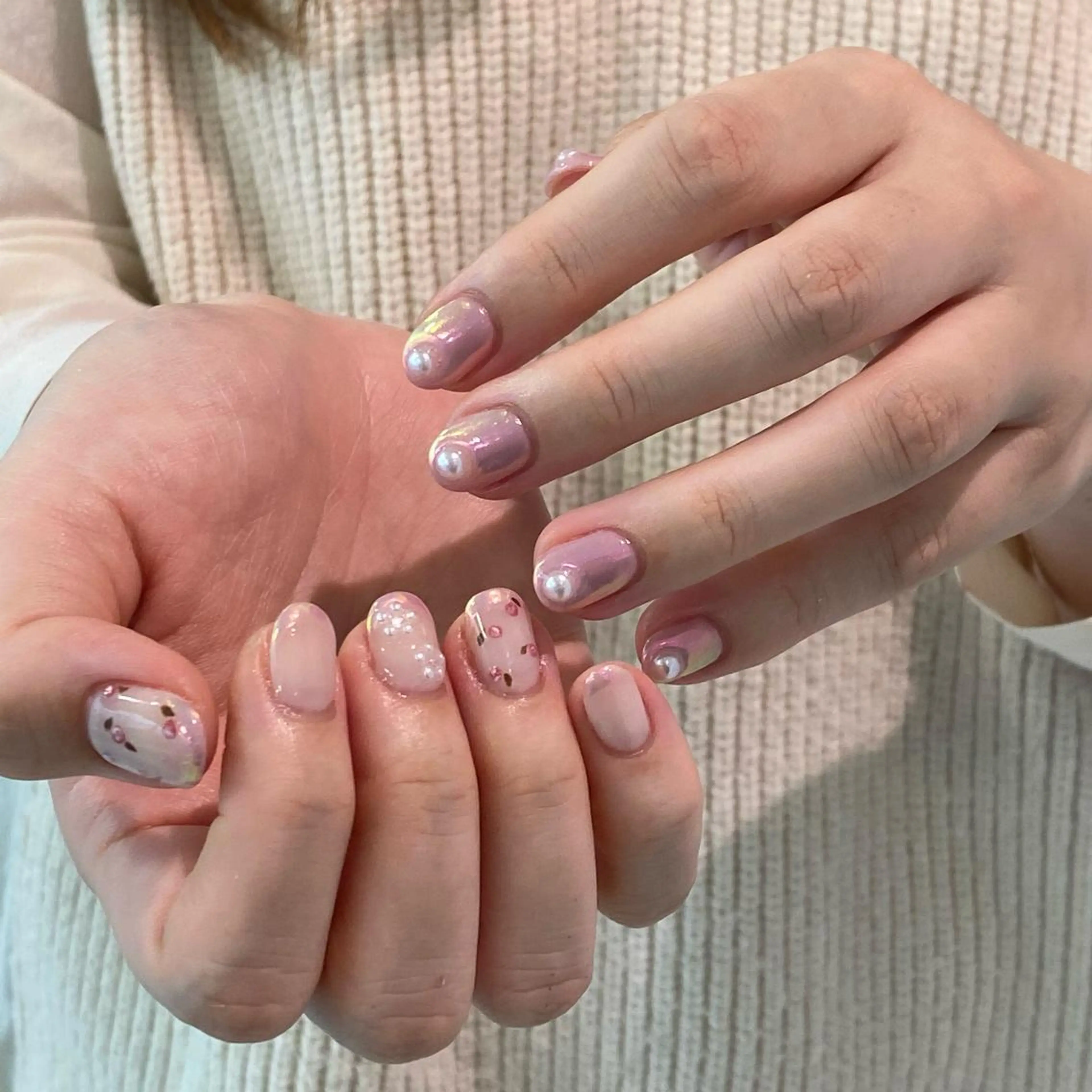 ネイル オーロラネイル フラワーネイル フレンチネイル ayana nails所属・nail salon ayanaのネイルデザイン