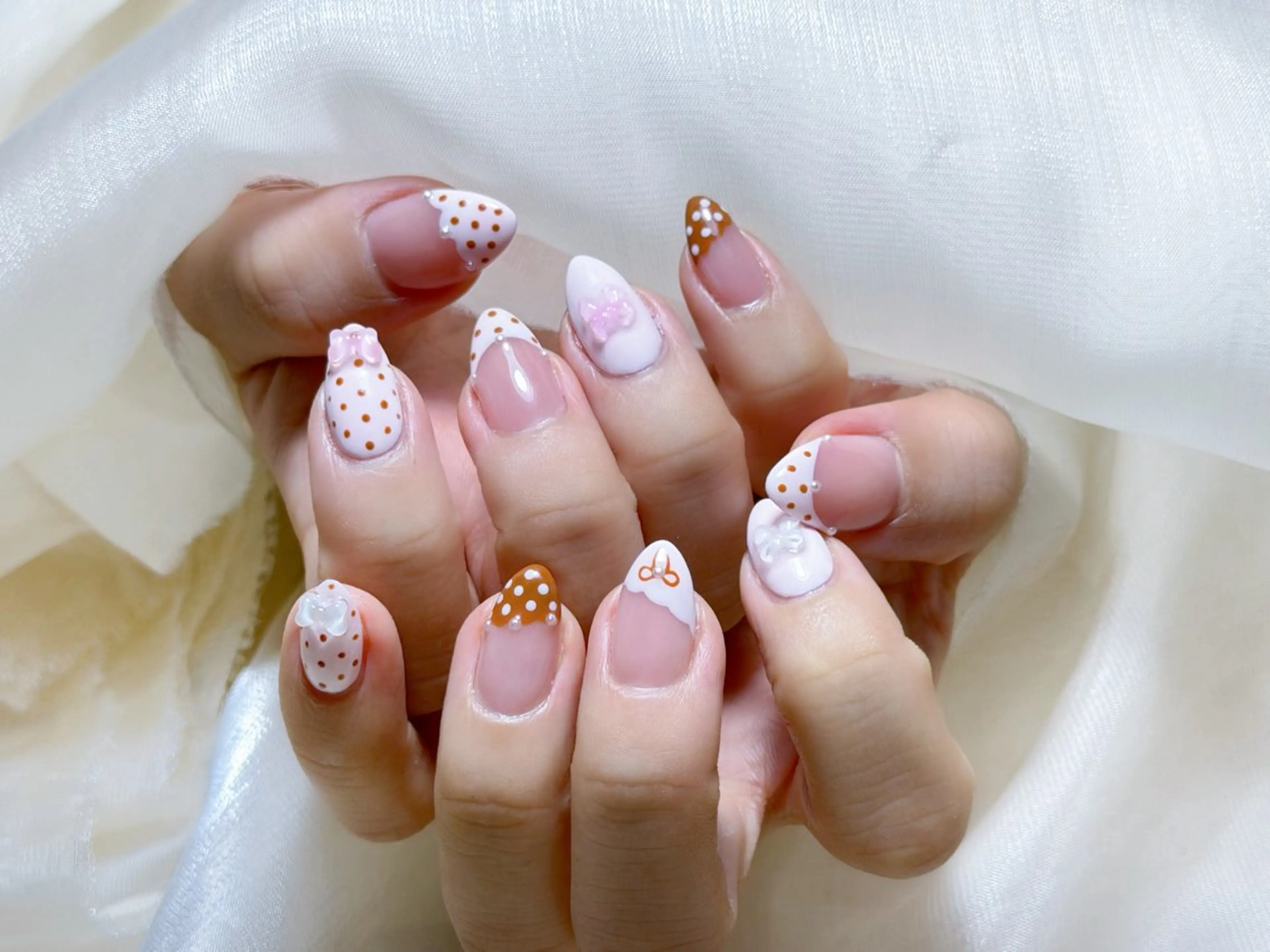 ネイル チークネイル 長さ出し フレンチネイル ジェルネイル 韓国ネイル ハンドネイル Rolakira マニのネイルデザイン