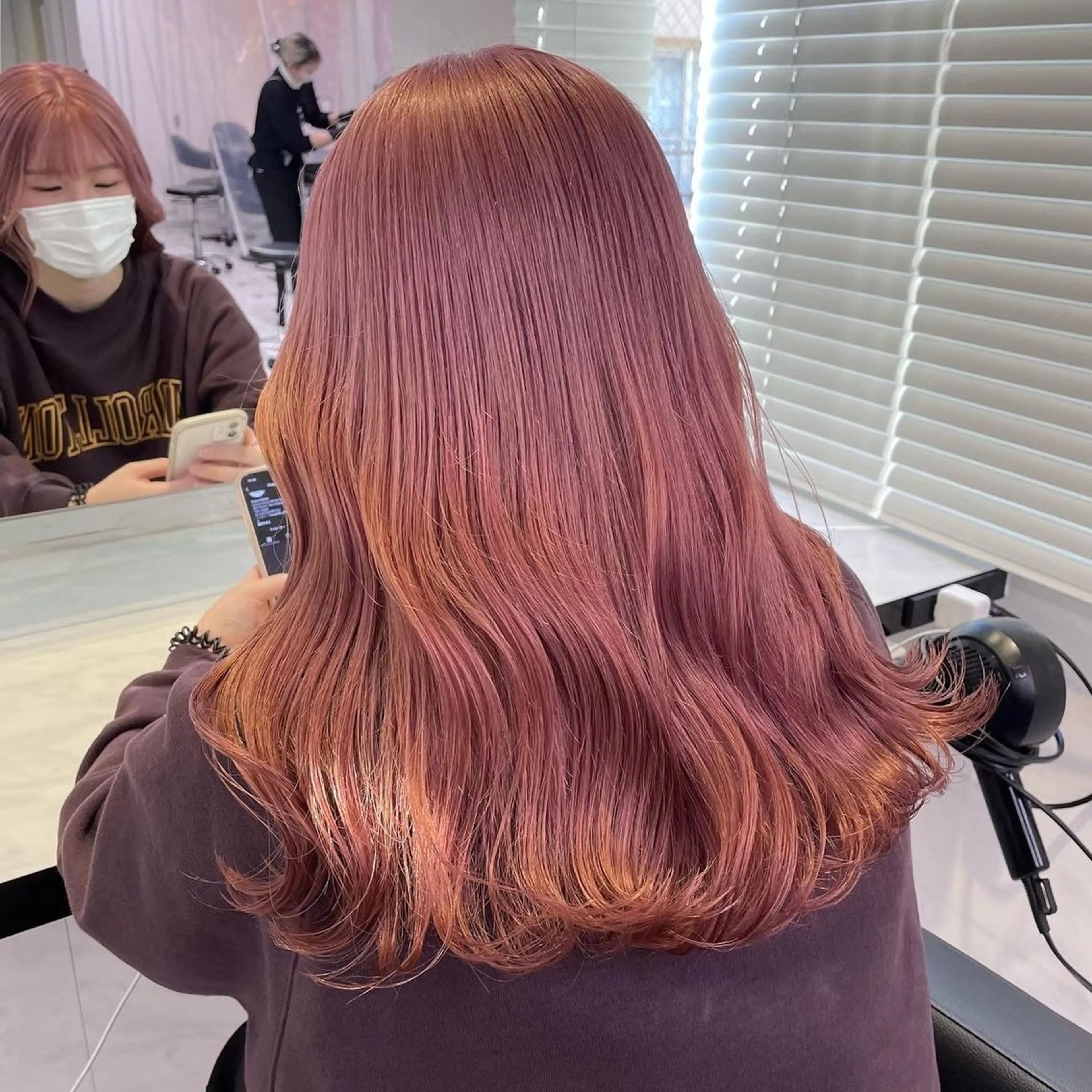 セミロング カラー ヘアカラー トリートメント ヘッドスパ ヘアセット ダブルカラー 韓国レイヤーKYONのヘアスタイル