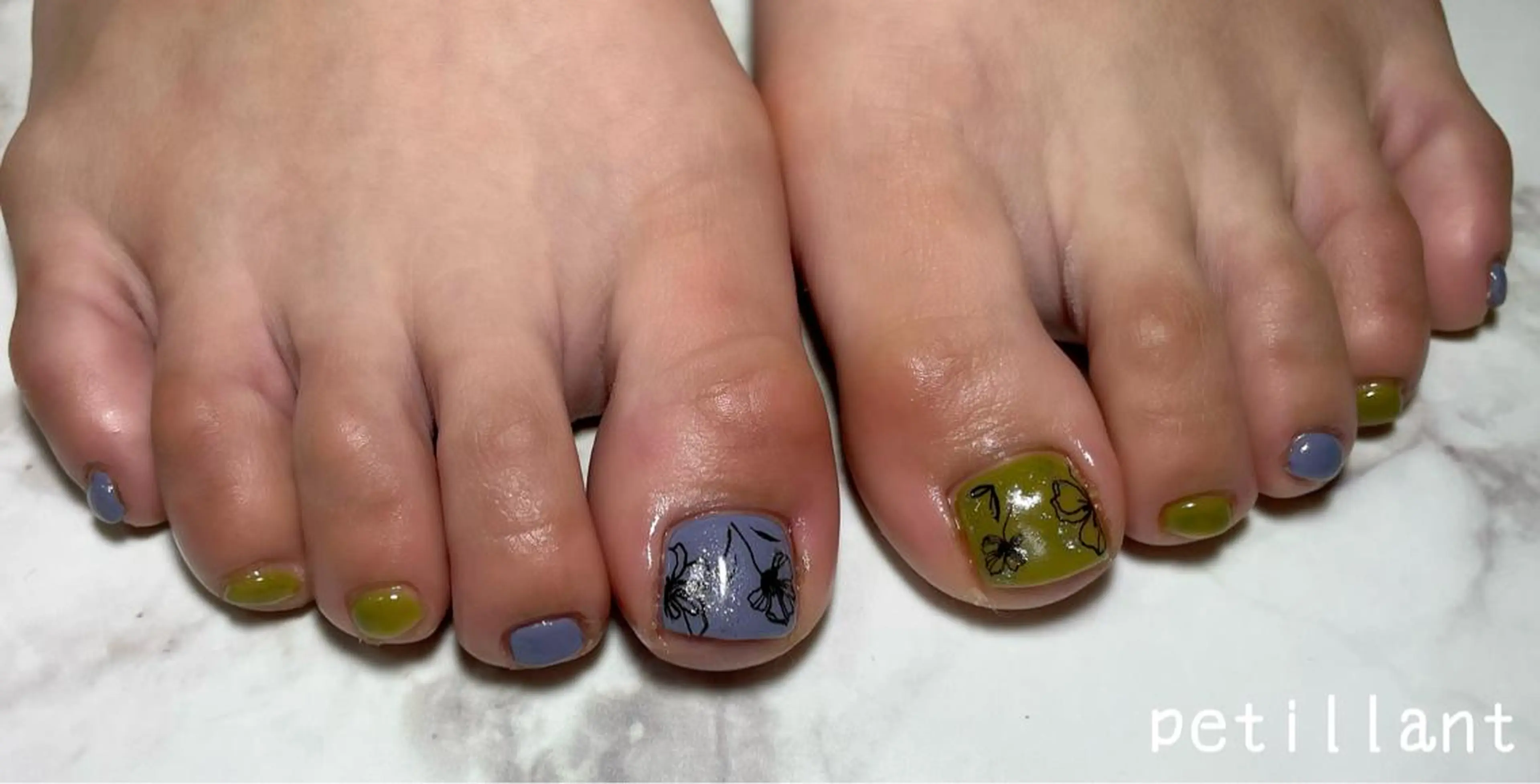 ネイル フットネイル 春ネイル フットネイル petillant所属・nail salon petillantのネイルデザイン