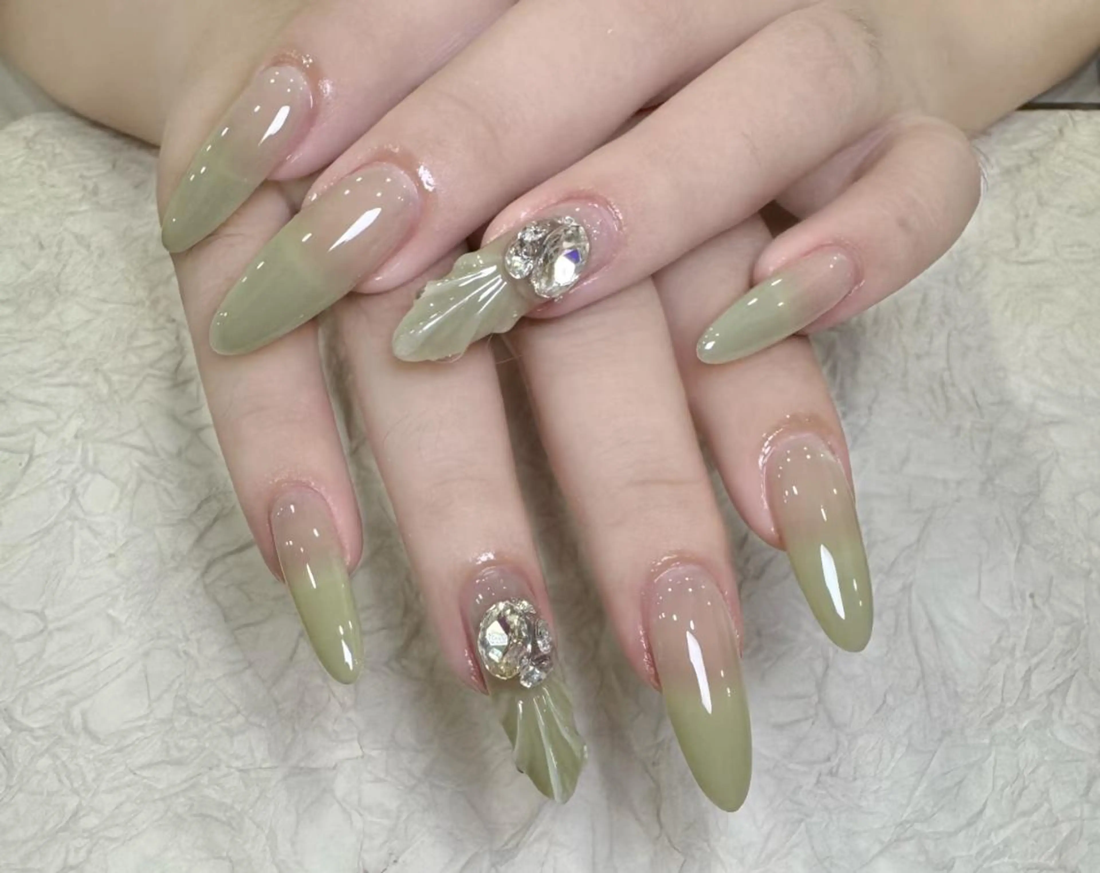 ネイル ハンドネイル ハンドケア 🍑 momo_nailのネイルデザイン