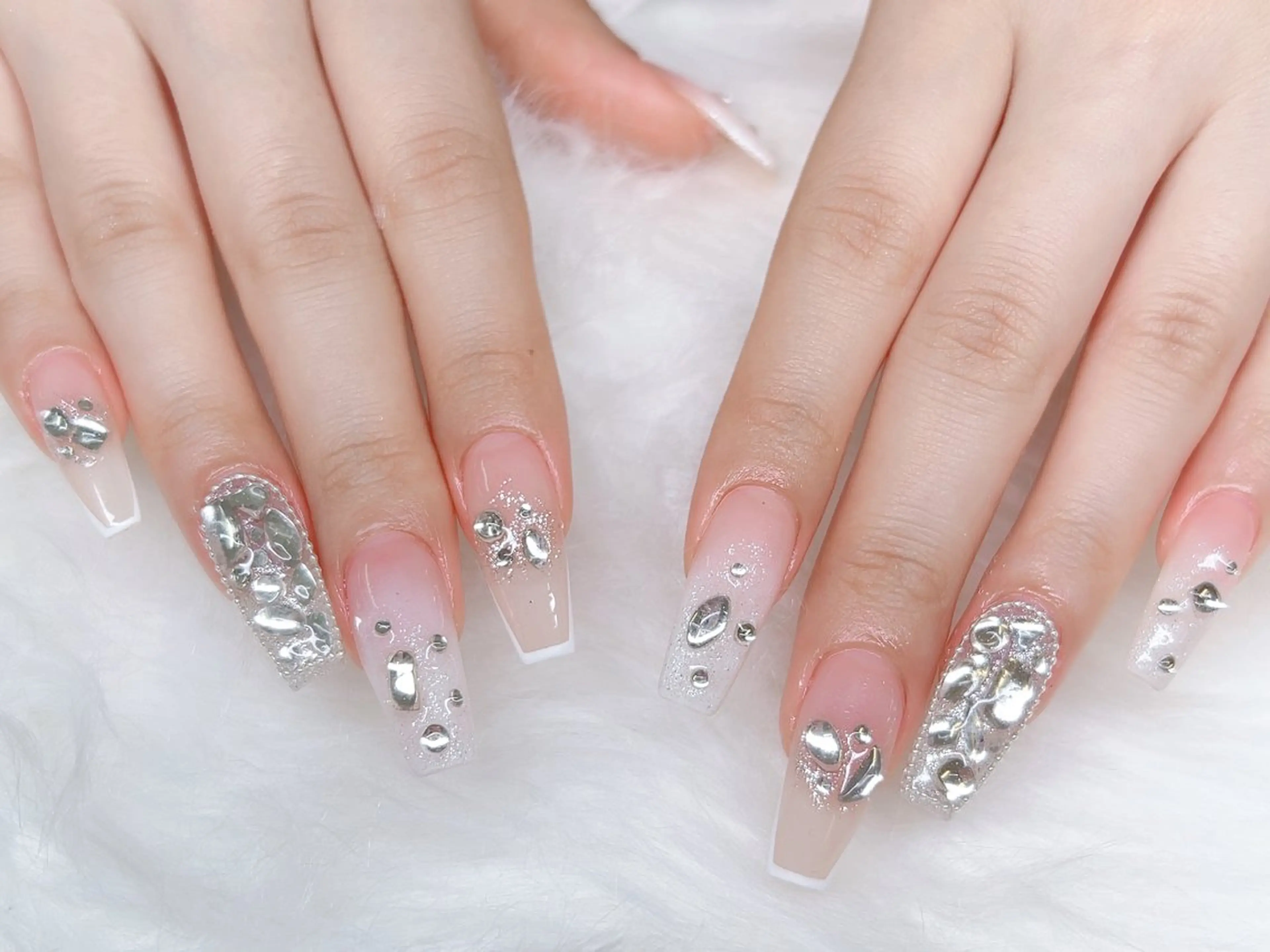 ネイル ハンドネイル 🎀Ｍ nails✨ ビューティーのネイルデザイン