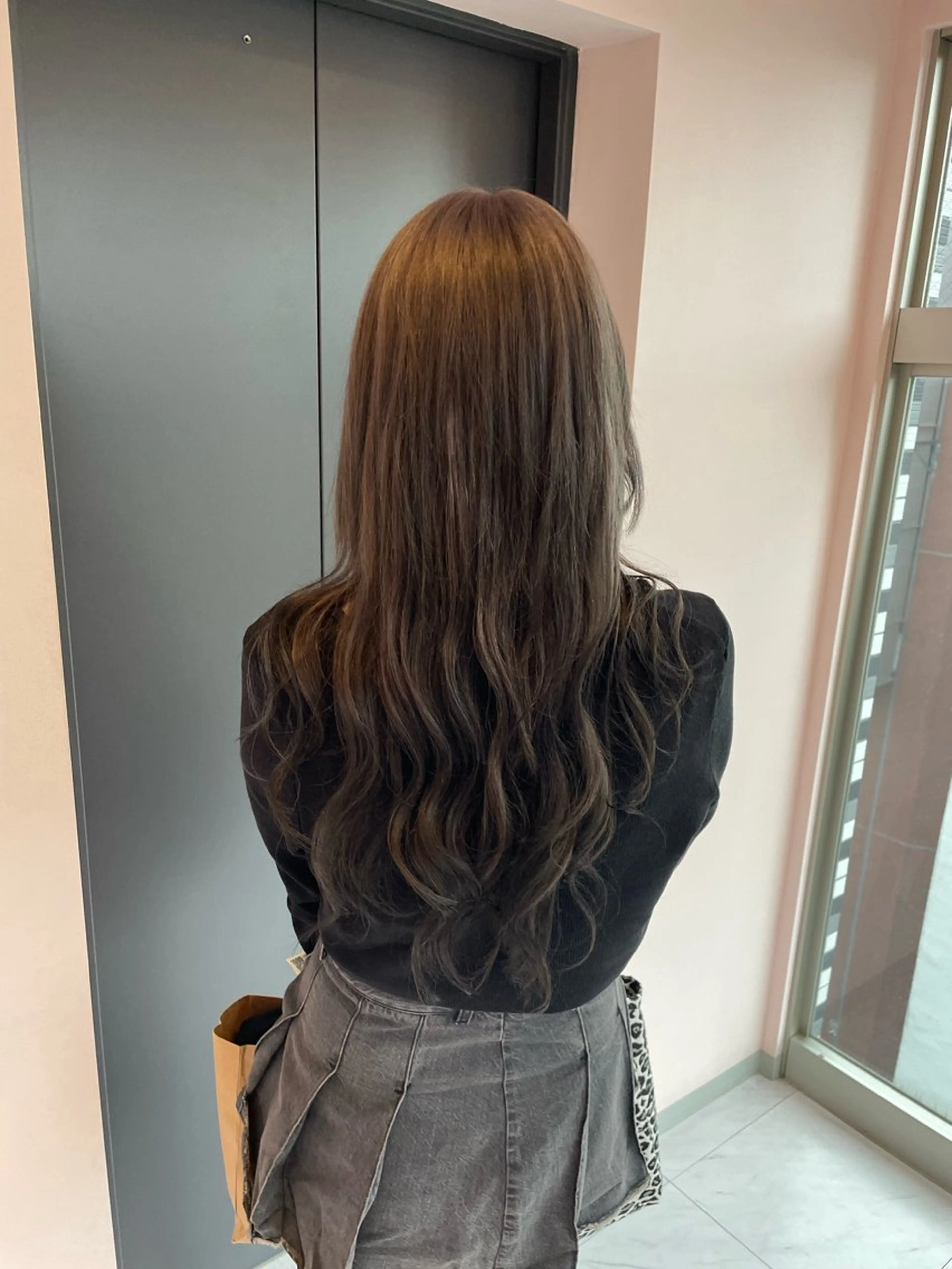 セミロング カラー カット ヘアカラー トリートメント eN° by youres hair 銀座店所属・レイヤー/髪質改善/ 銀座艶カラー🌱森田のヘアスタイル