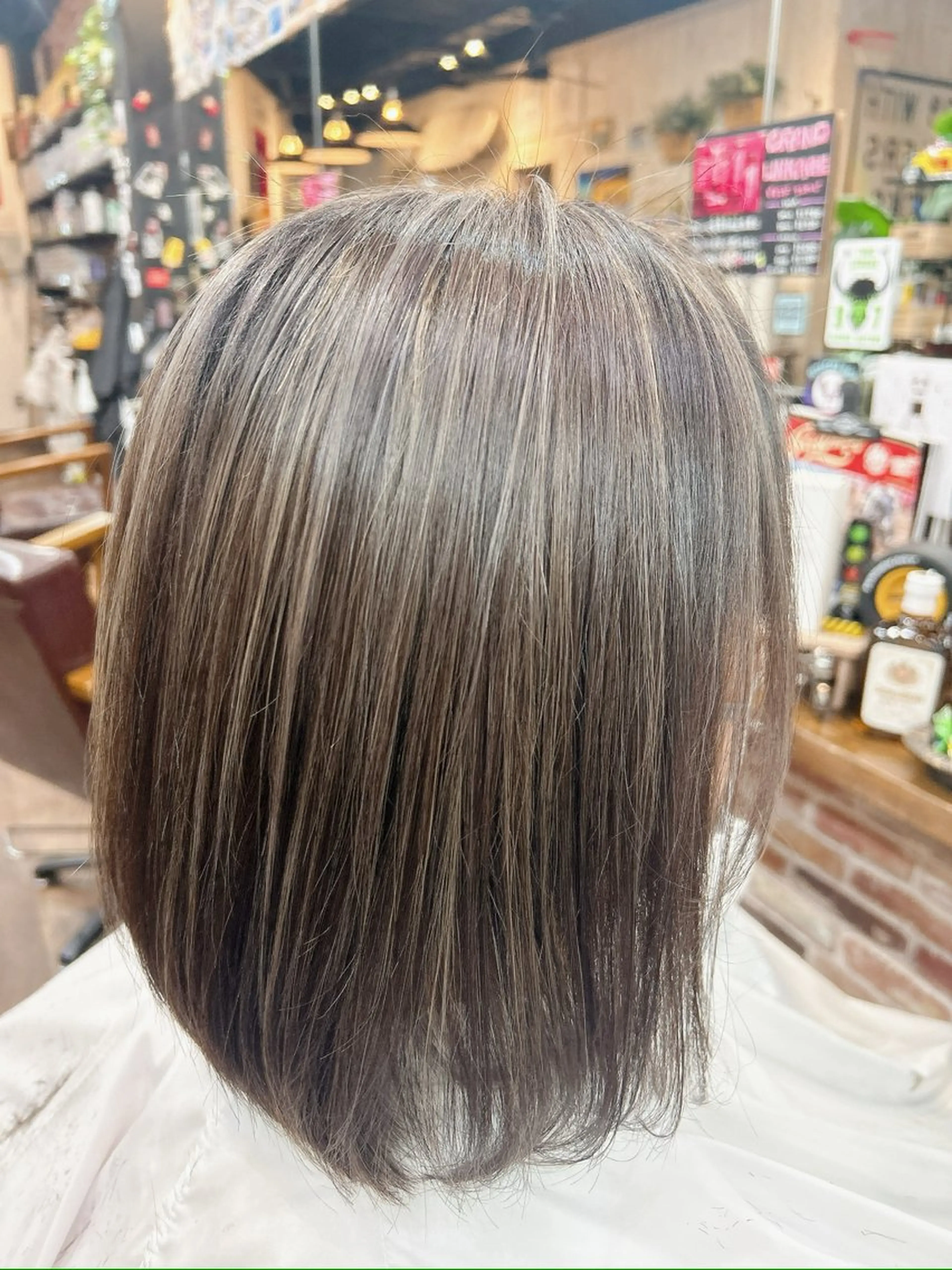 ミディアム カラー ベージュカラー ブリーチ ダブルカラー ハイライトカラー メッシュ ヘアカラー トリートメント 🌴 NALUスタイ リストおKIKU🏄のヘアスタイル