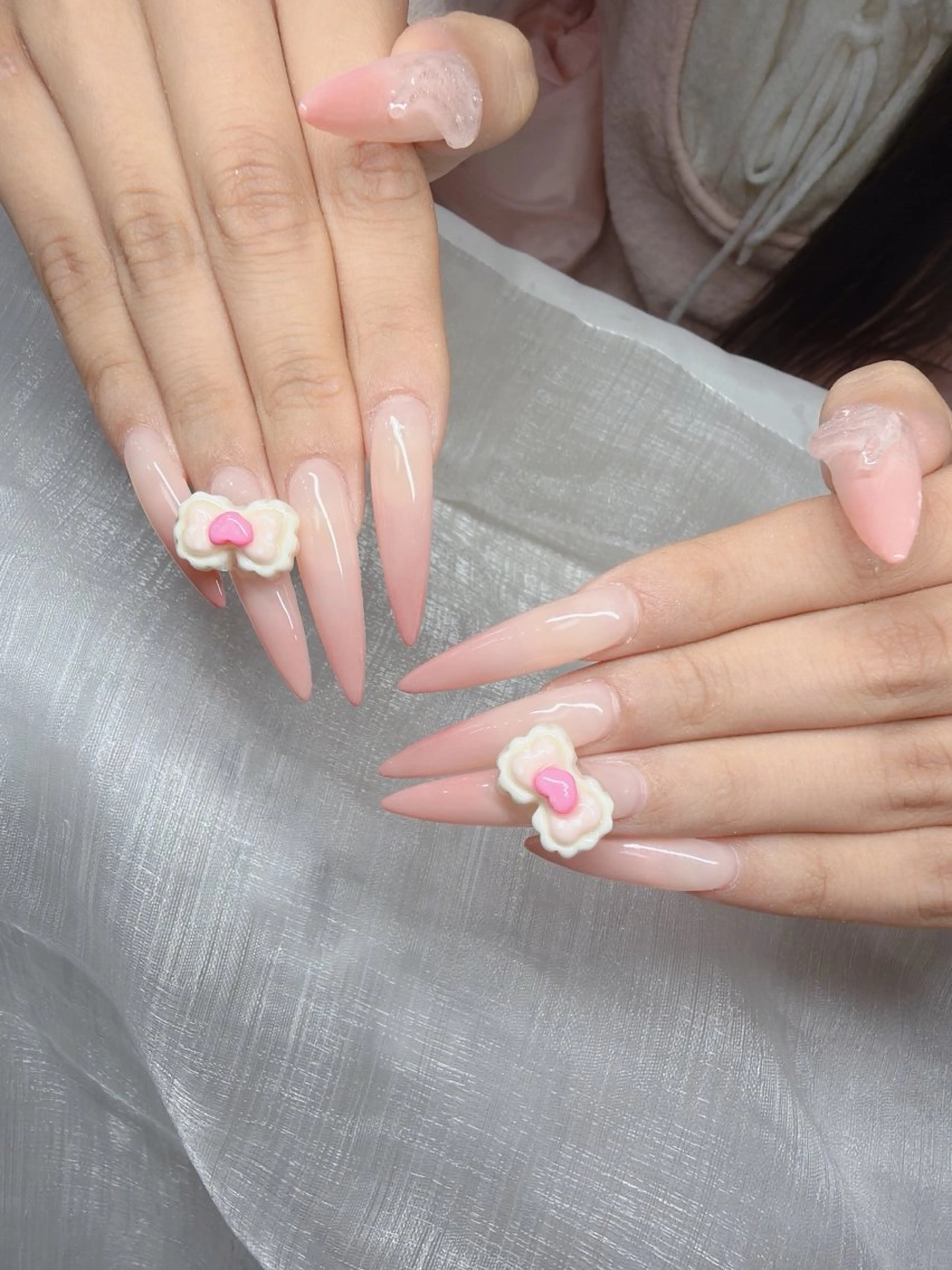ネイル ハンドネイル Lee Nailsのネイルデザイン
