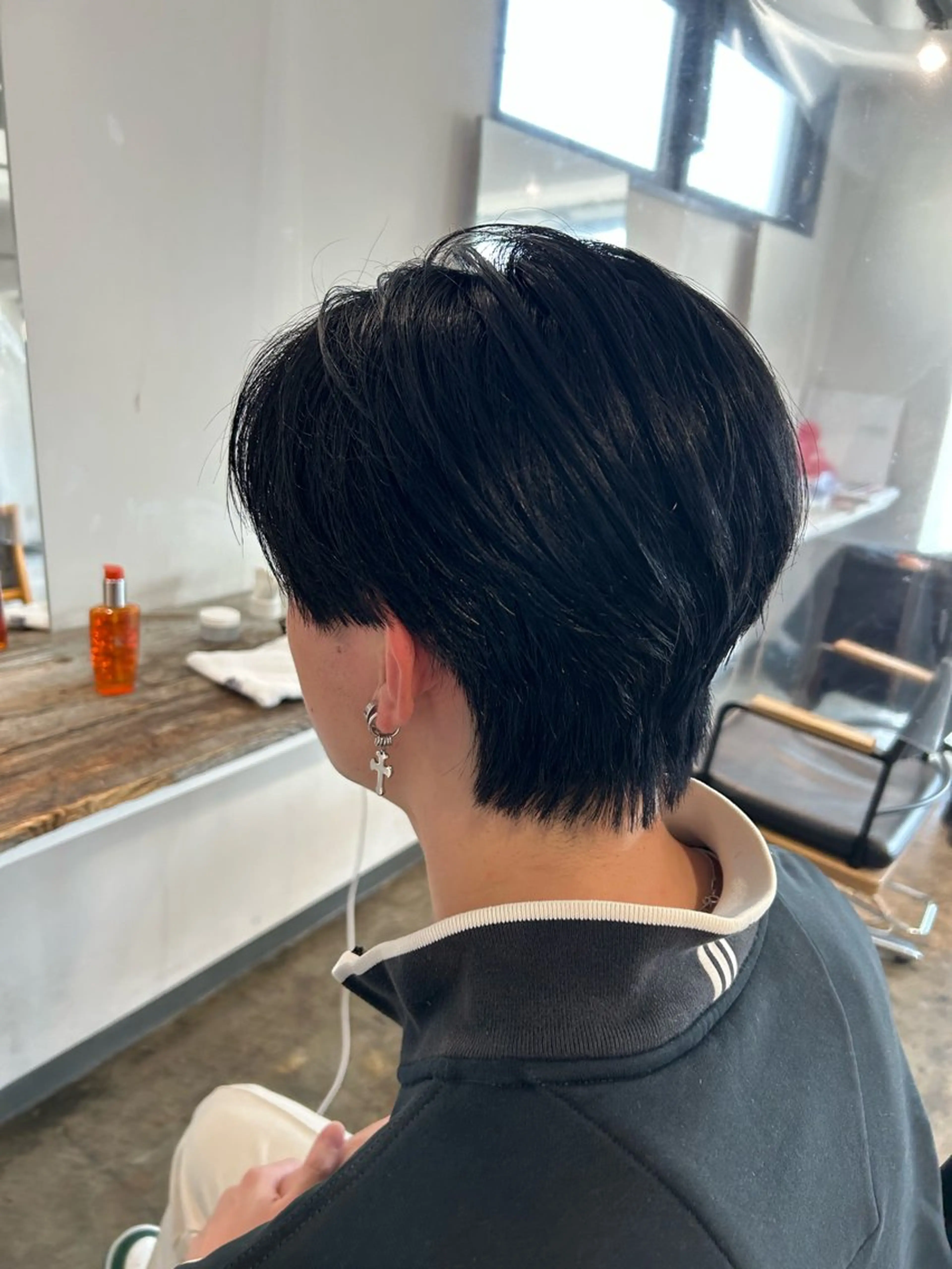 ミディアム メンズ センターパート カット become men's hair 名駅店所属・名駅/フェザーパーマ 韓国ヘア/森岡のヘアスタイル